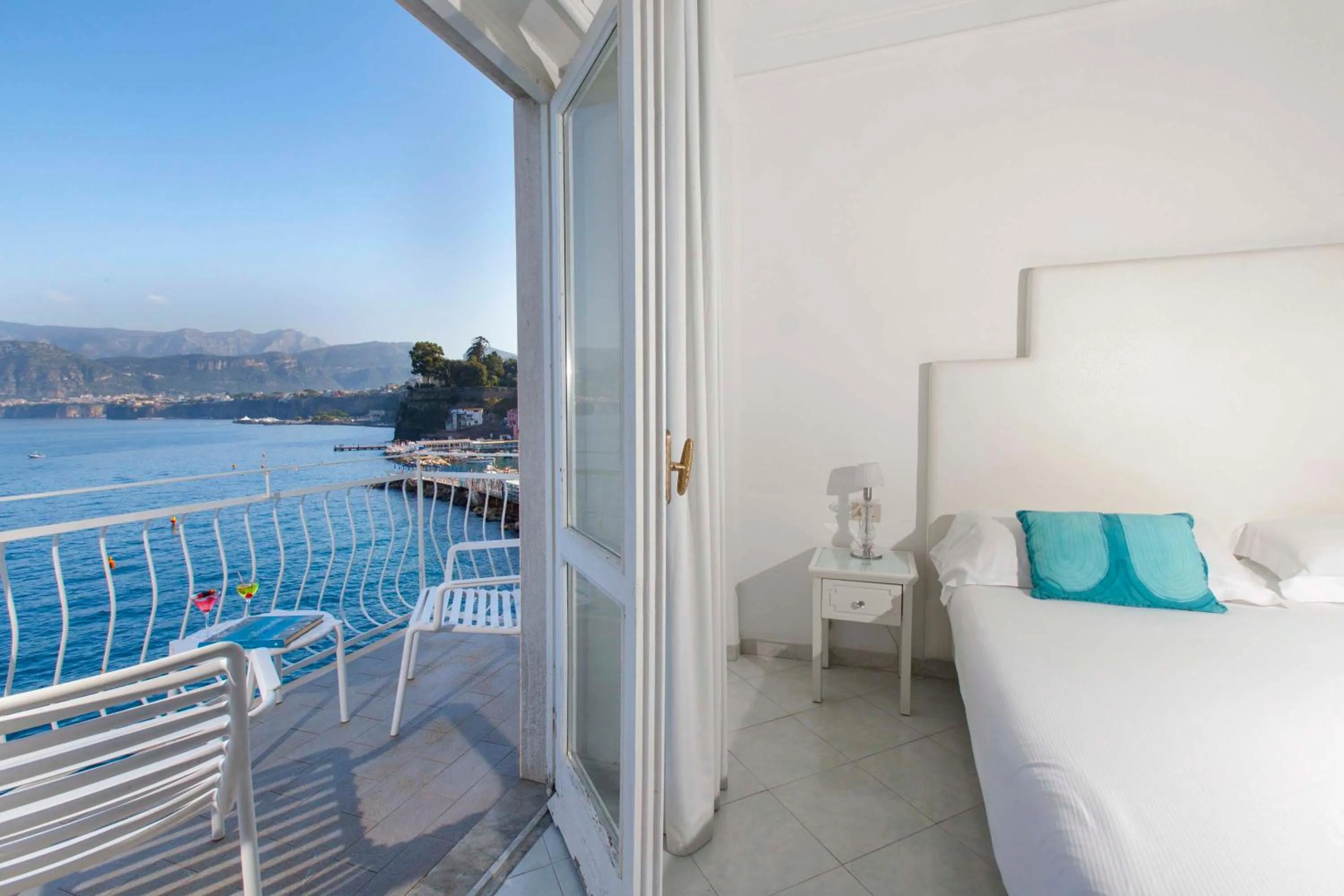 Bedroom in Hotel Admiral