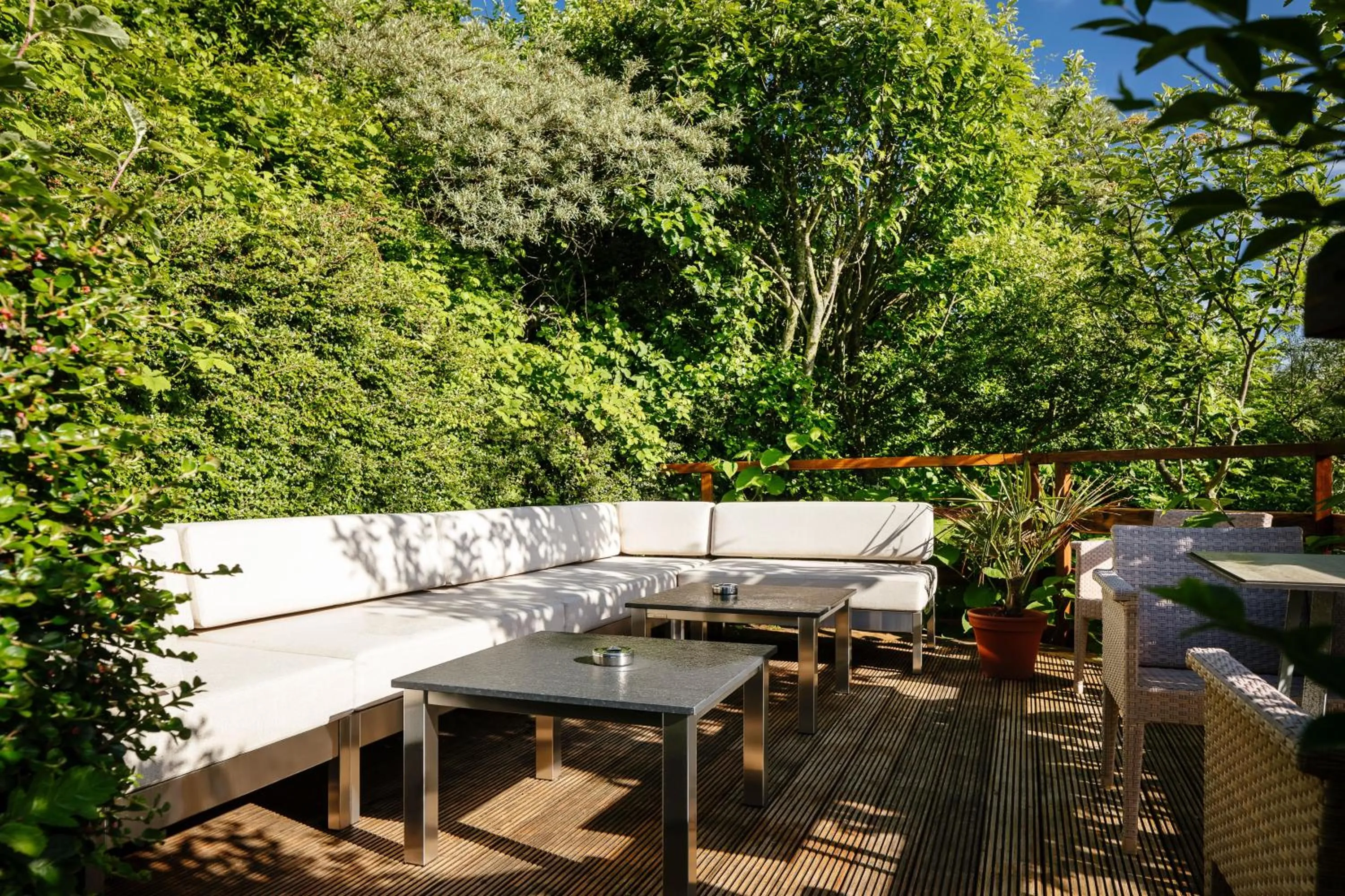 Seating area in Insulaner Dependance