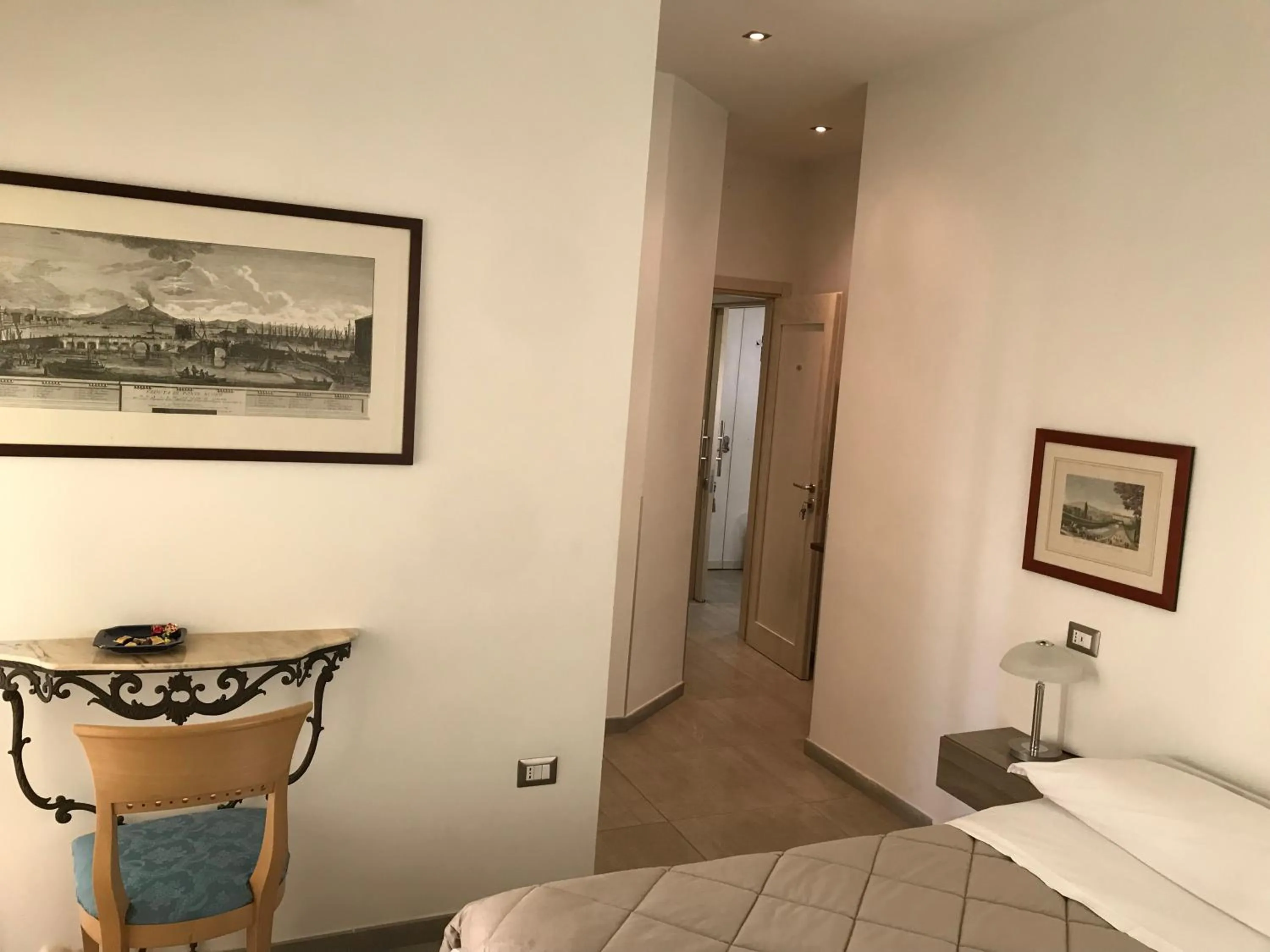 Bedroom in International Naples