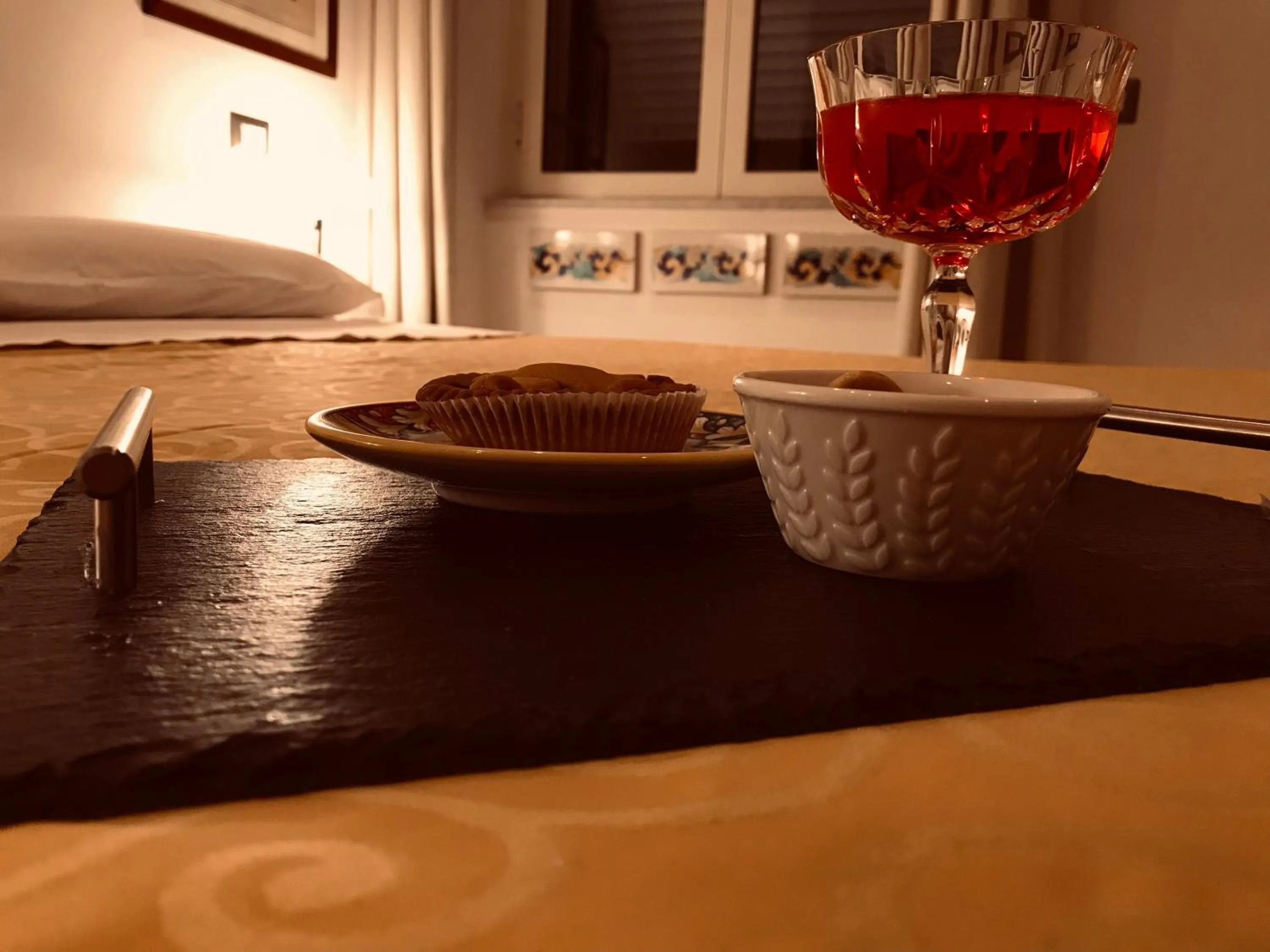 Food and drinks in International Naples