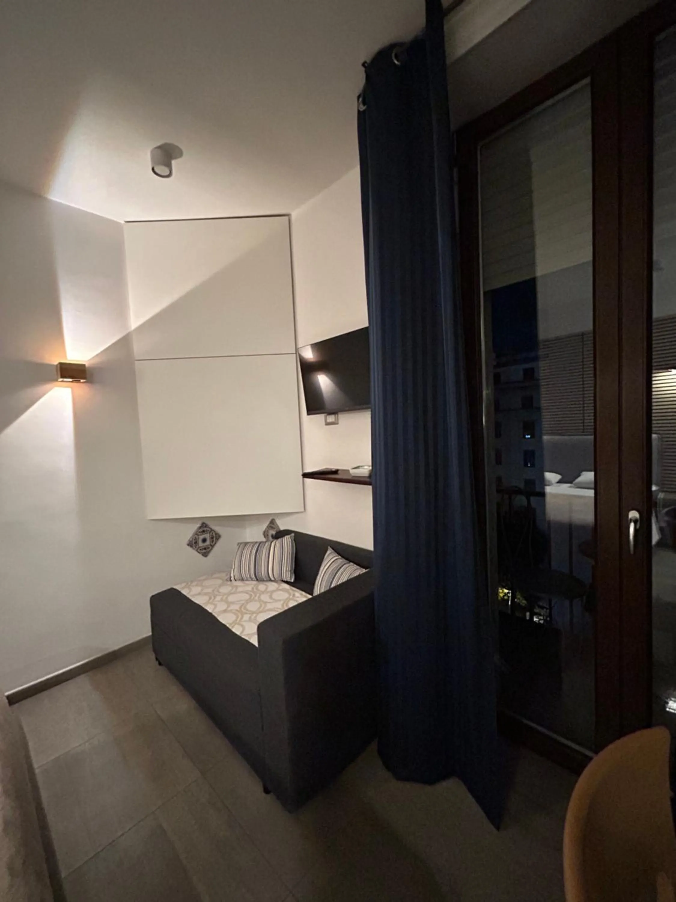 Bed in International Naples