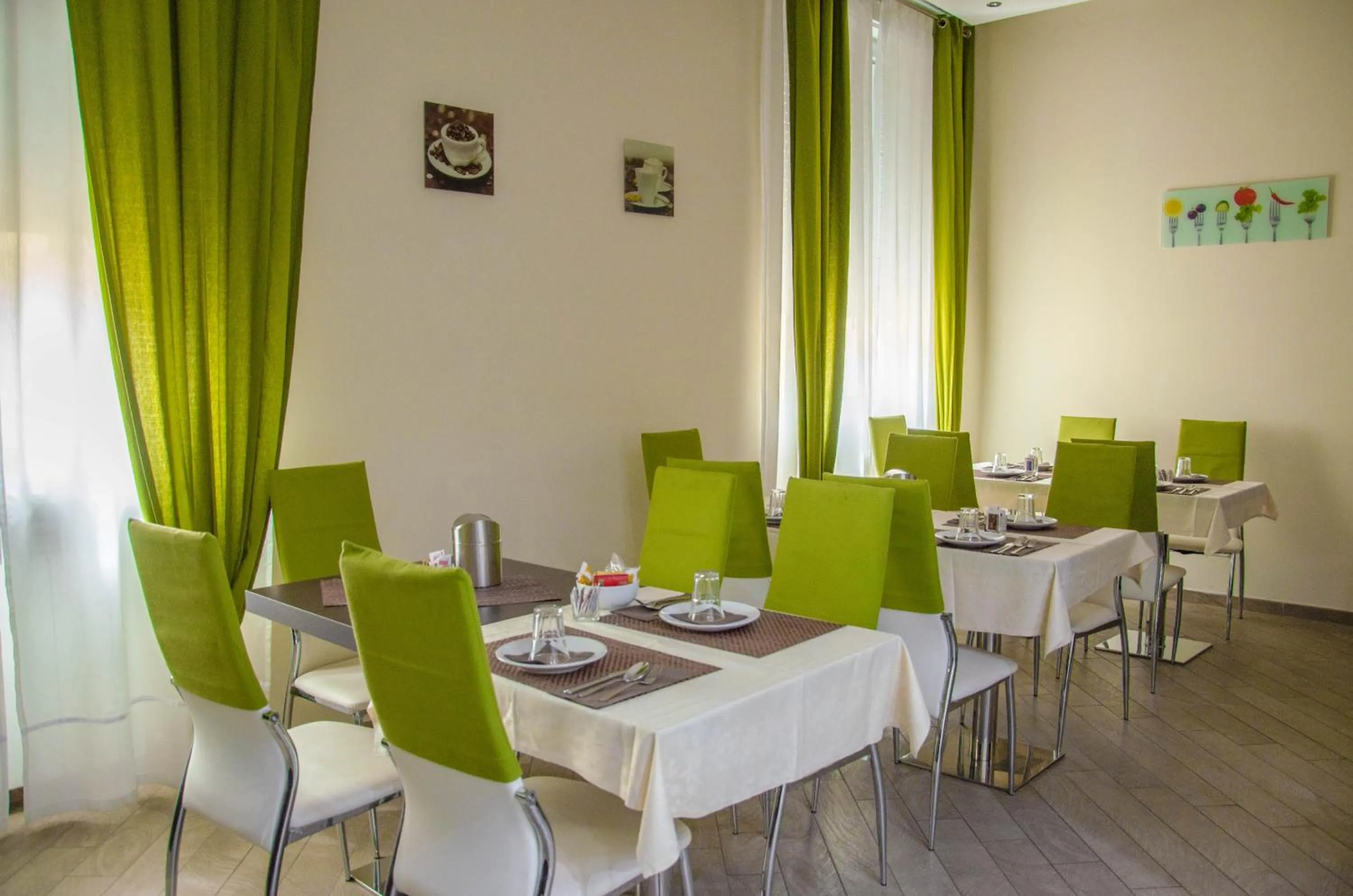 Lounge or bar in Mia Suites