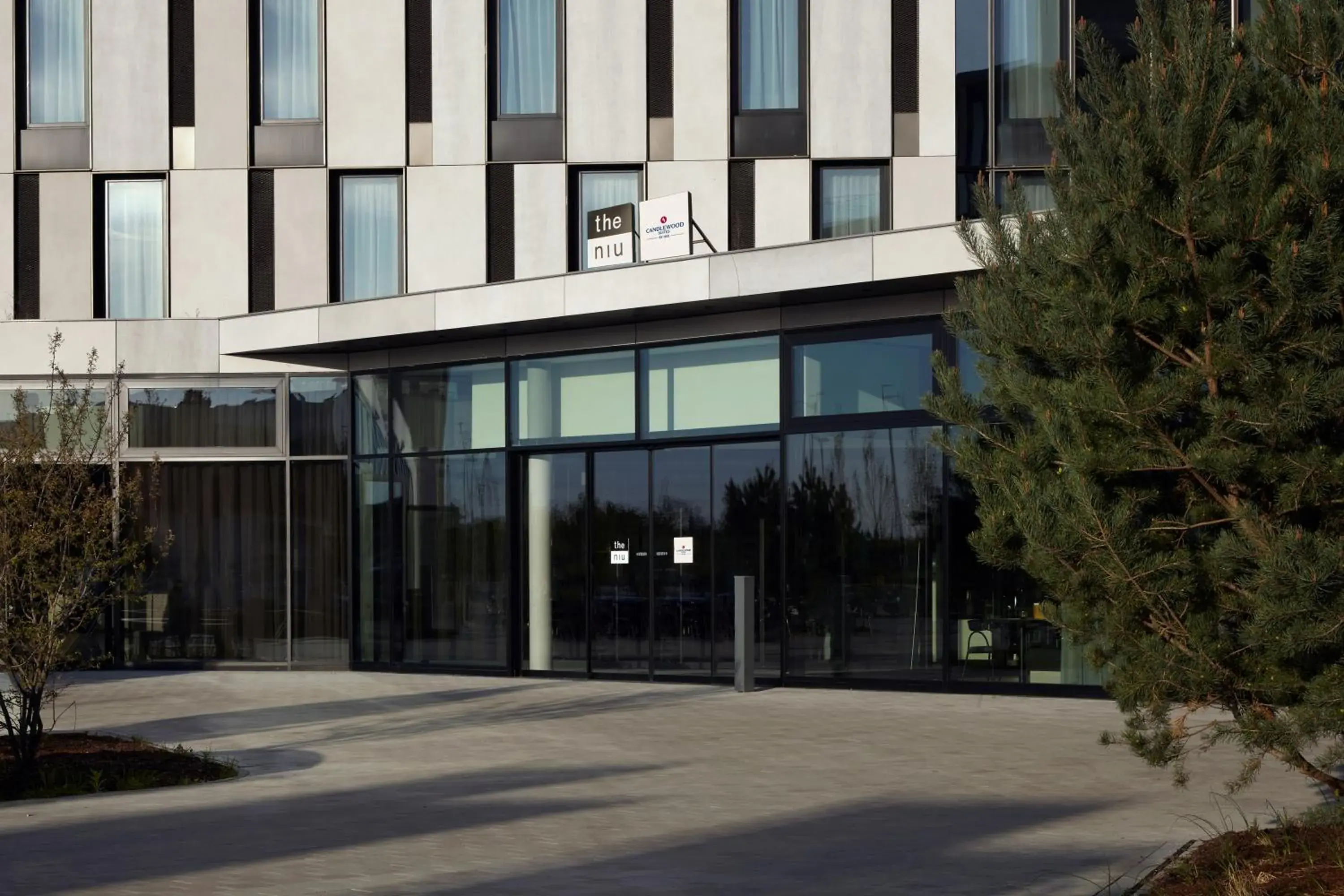 Property building in Candlewood Suites Düsseldorf Airport by IHG Property building in Candlewood Suites Düsseldorf Airport by IHG