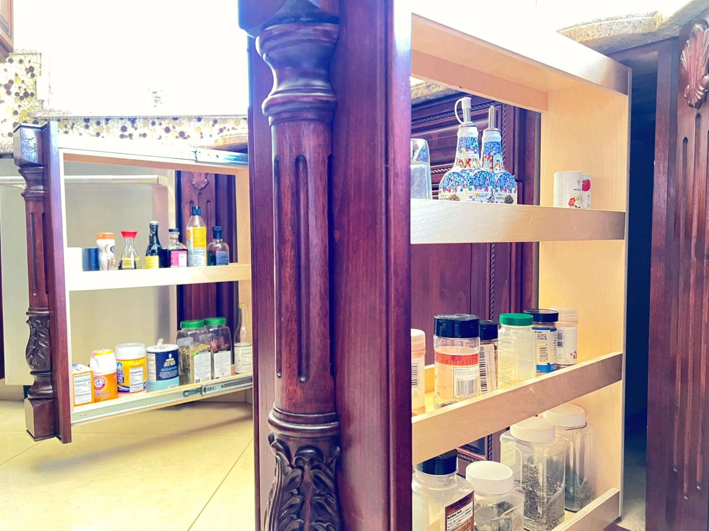 Kitchen or kitchenette in NoHo Luxury Oasis I saltwater pool-spa I sleeps up to 8 I 15 mins from Hollywood