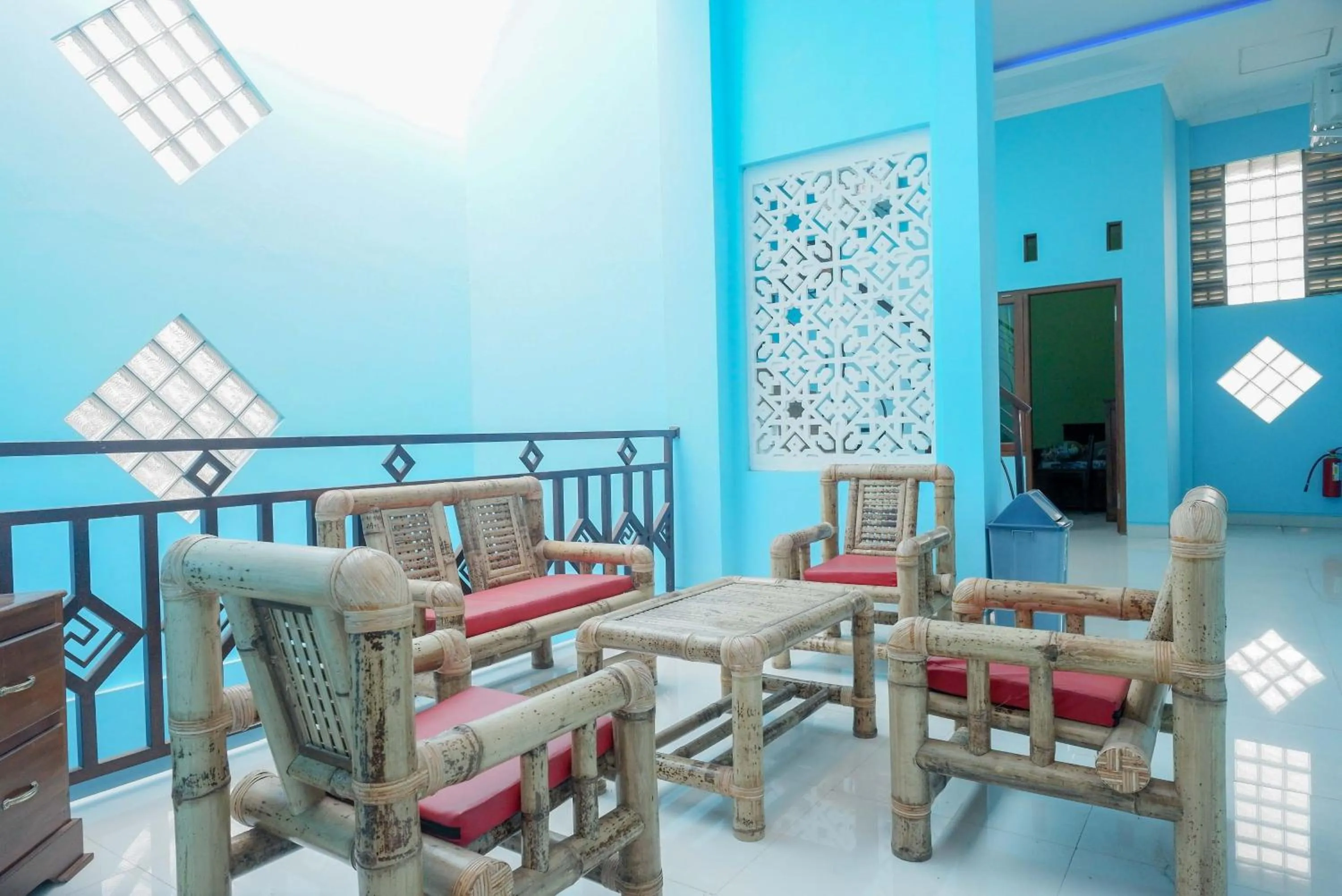 RedDoorz Syariah near Monumen Jogja Kembali