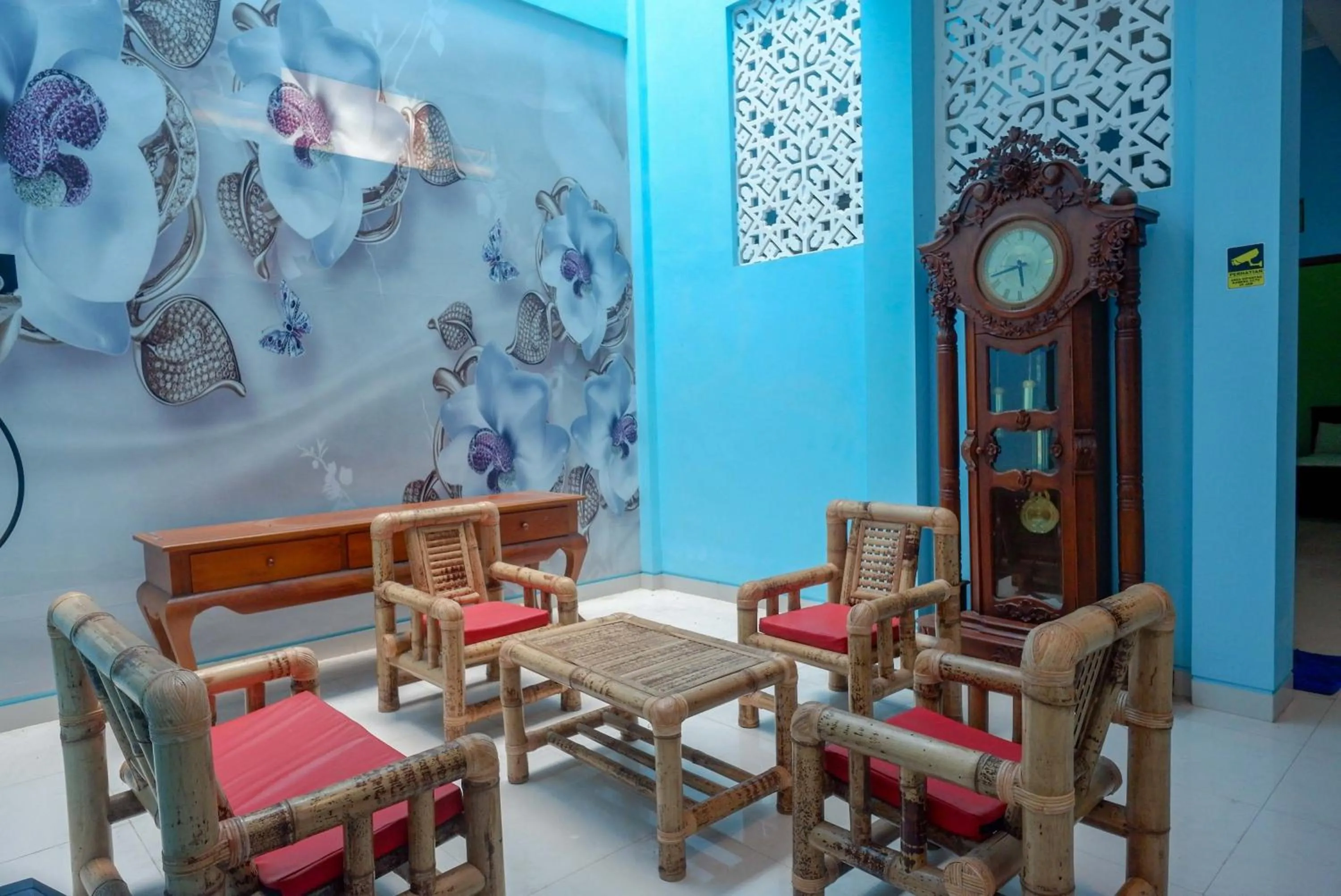 RedDoorz Syariah near Monumen Jogja Kembali