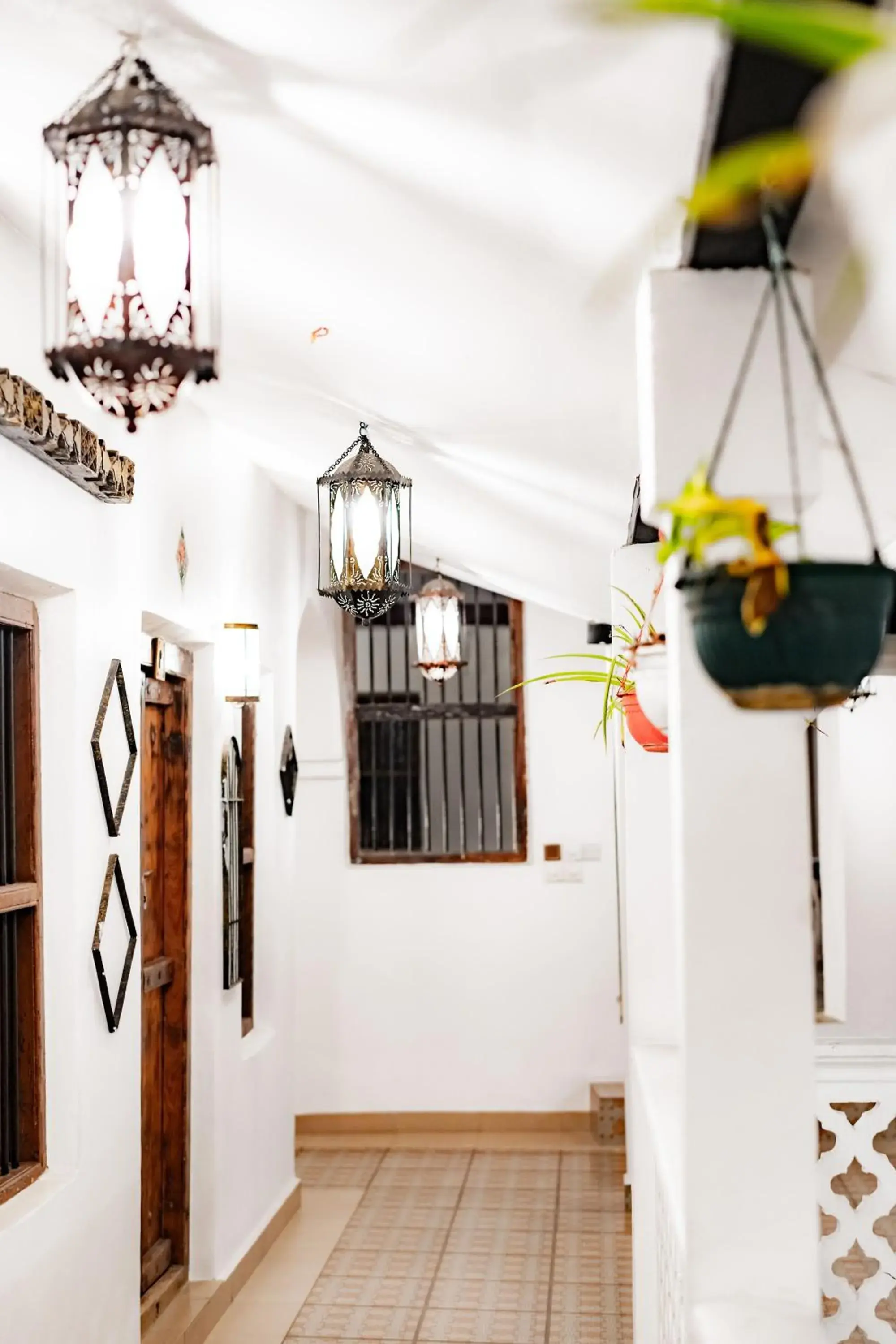 Property building in Zanzi House Property building in Zanzi House