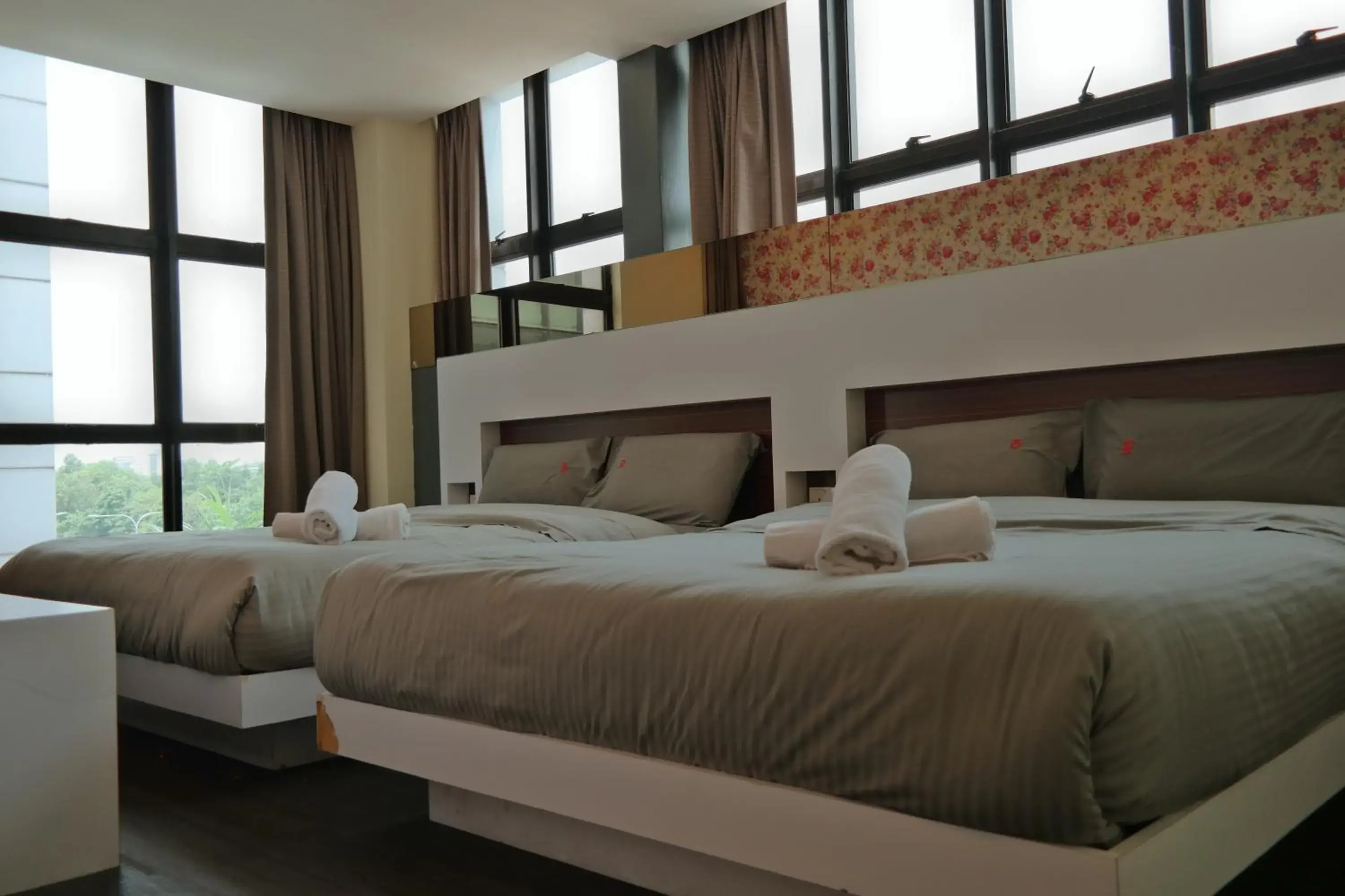 Deluxe Family Room in Summer Oscar Boutique Hotel Deluxe Family Room in Summer Oscar Boutique Hotel