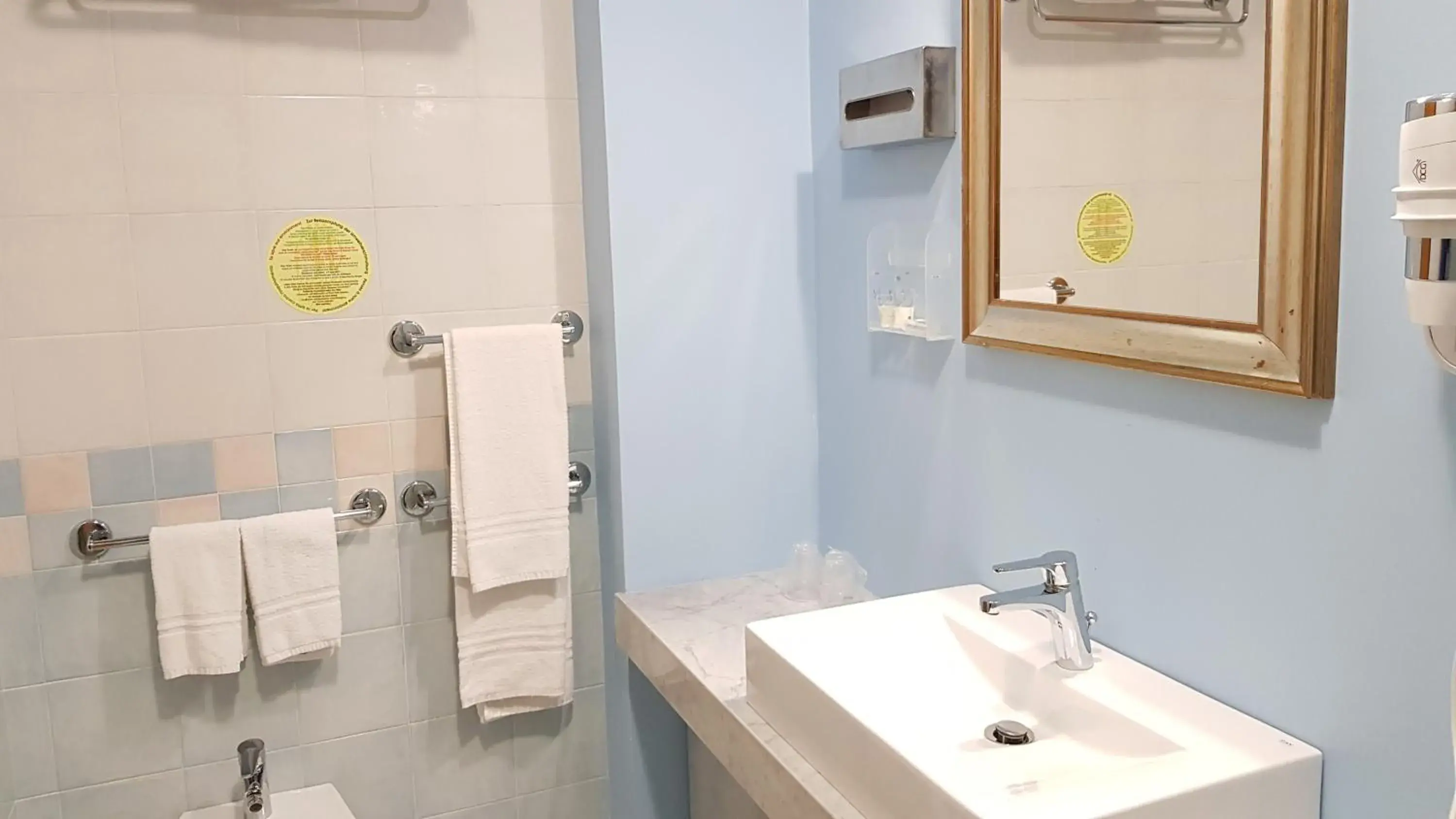 Bathroom in Addaura Village e Congressi Bathroom in Addaura Village e Congressi