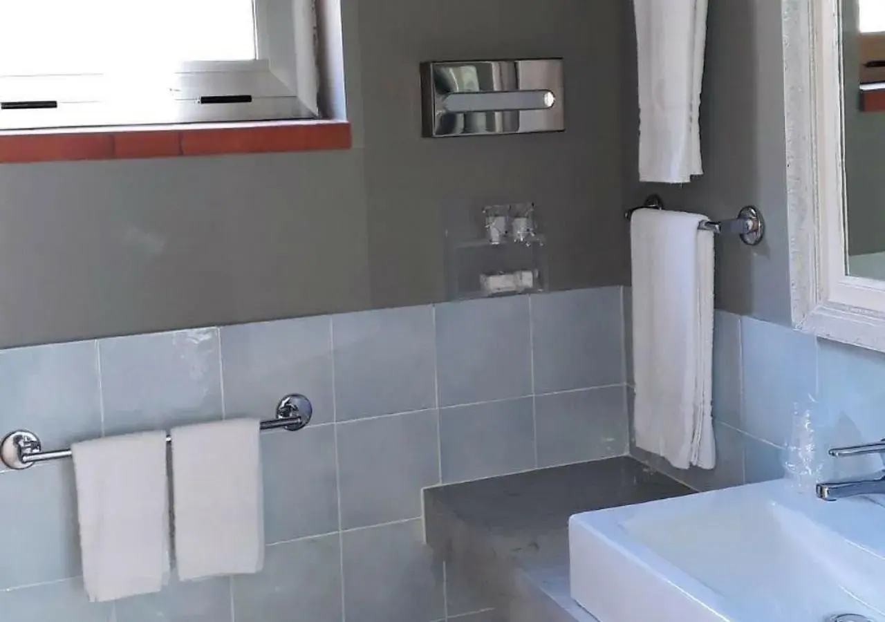 Bathroom in Addaura Village e Congressi Bathroom in Addaura Village e Congressi