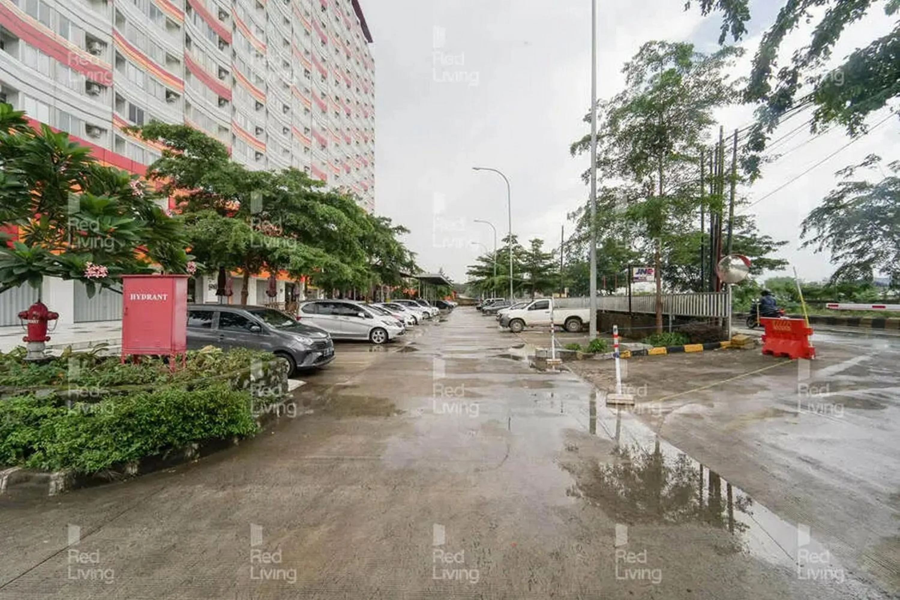 Property building in RedLiving Apartemen Riverview Residence - TOHA Room Tower Mahakam