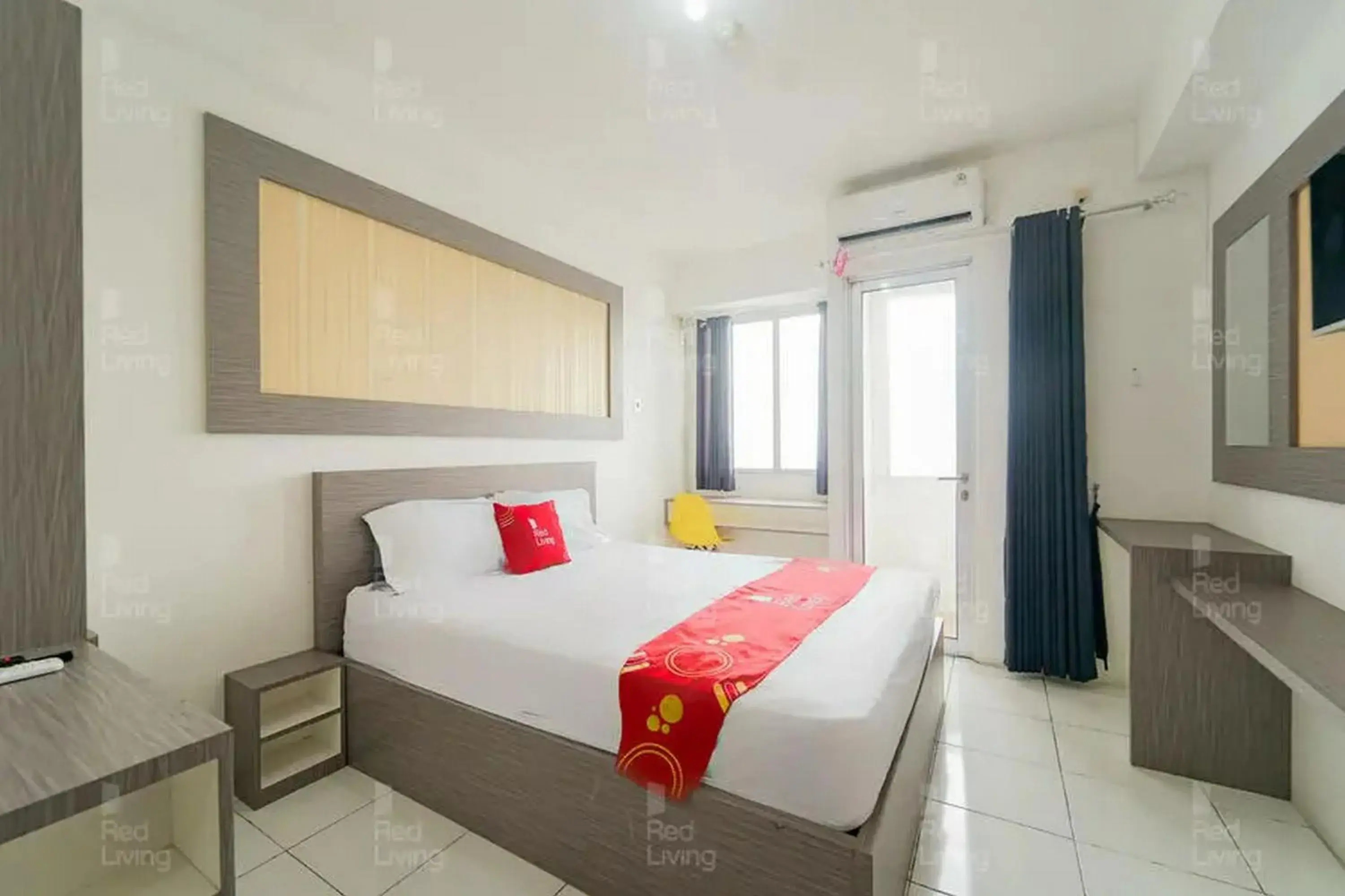 Standard Double Room in RedLiving Apartemen Riverview Residence - TOHA Room Tower Mahakam Standard Double Room in RedLiving Apartemen Riverview Residence - TOHA Room Tower Mahakam