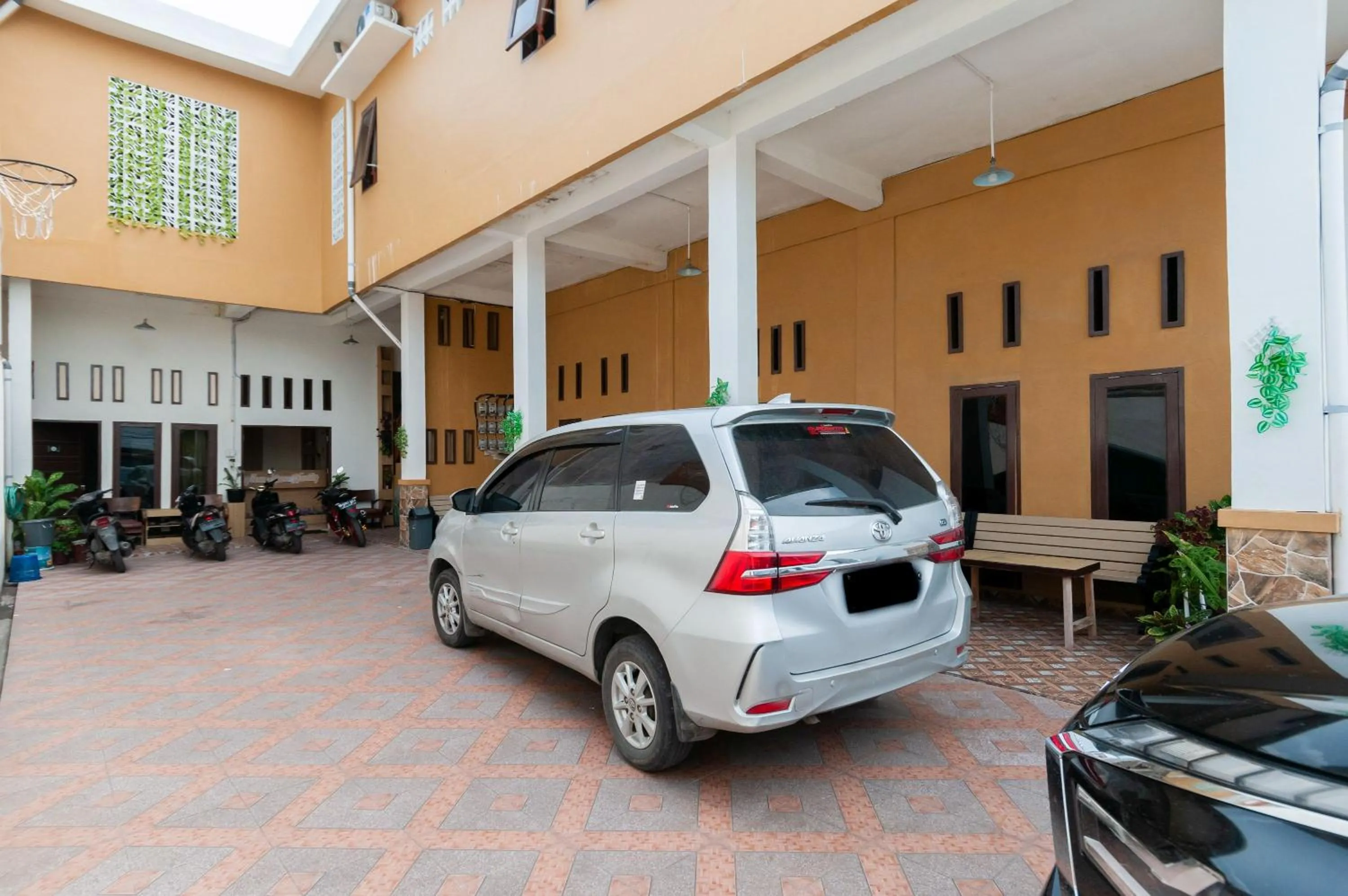 Property building in Urbanview Hotel Nisura Homestay Medan by RedDoorz