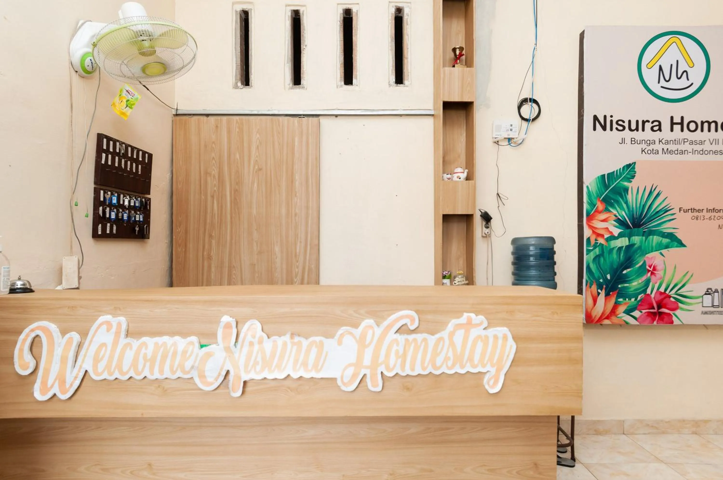 Lobby or reception in Urbanview Hotel Nisura Homestay Medan by RedDoorz