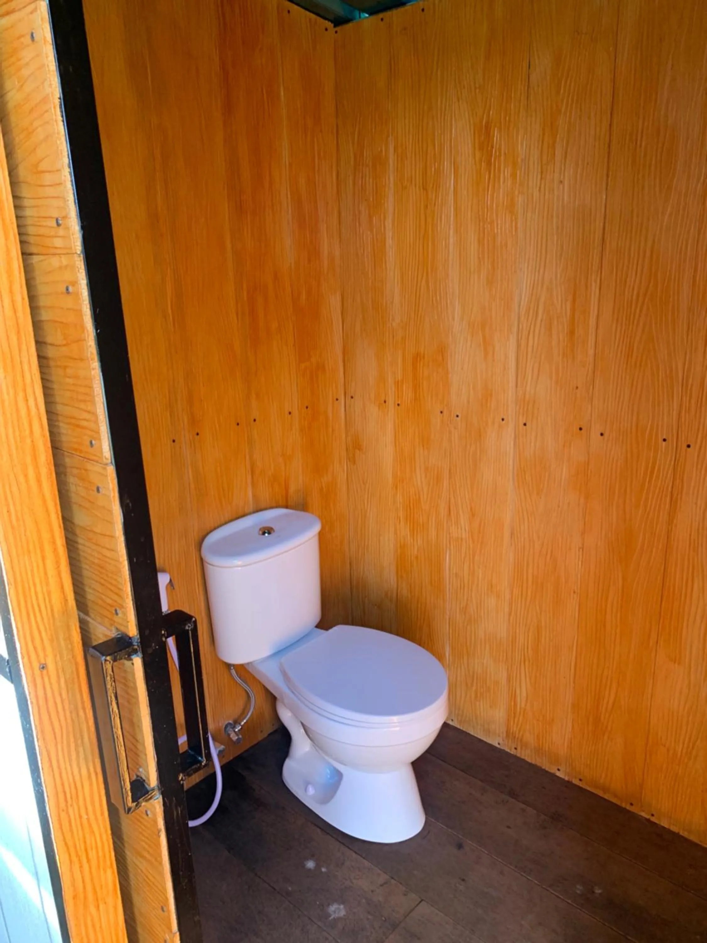 Bathroom in Taman Asta Gangga by ecommerceloka