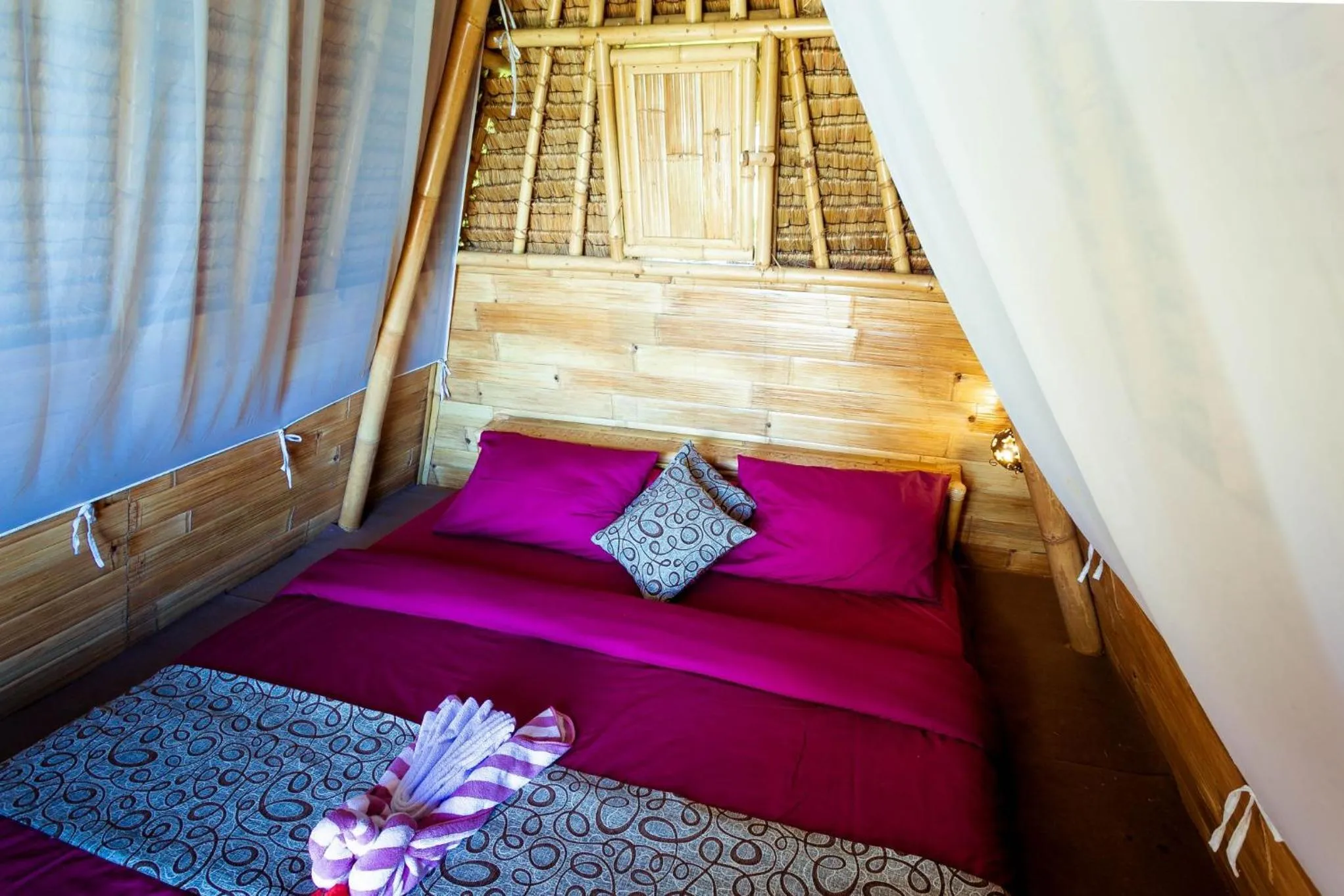 Bed in Taman Asta Gangga by ecommerceloka