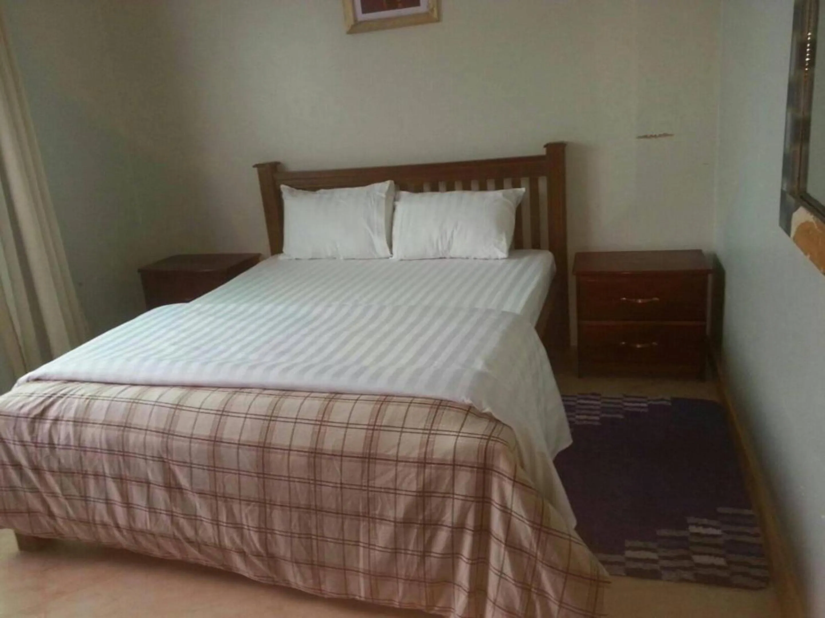 Double Room in The Greenville Home