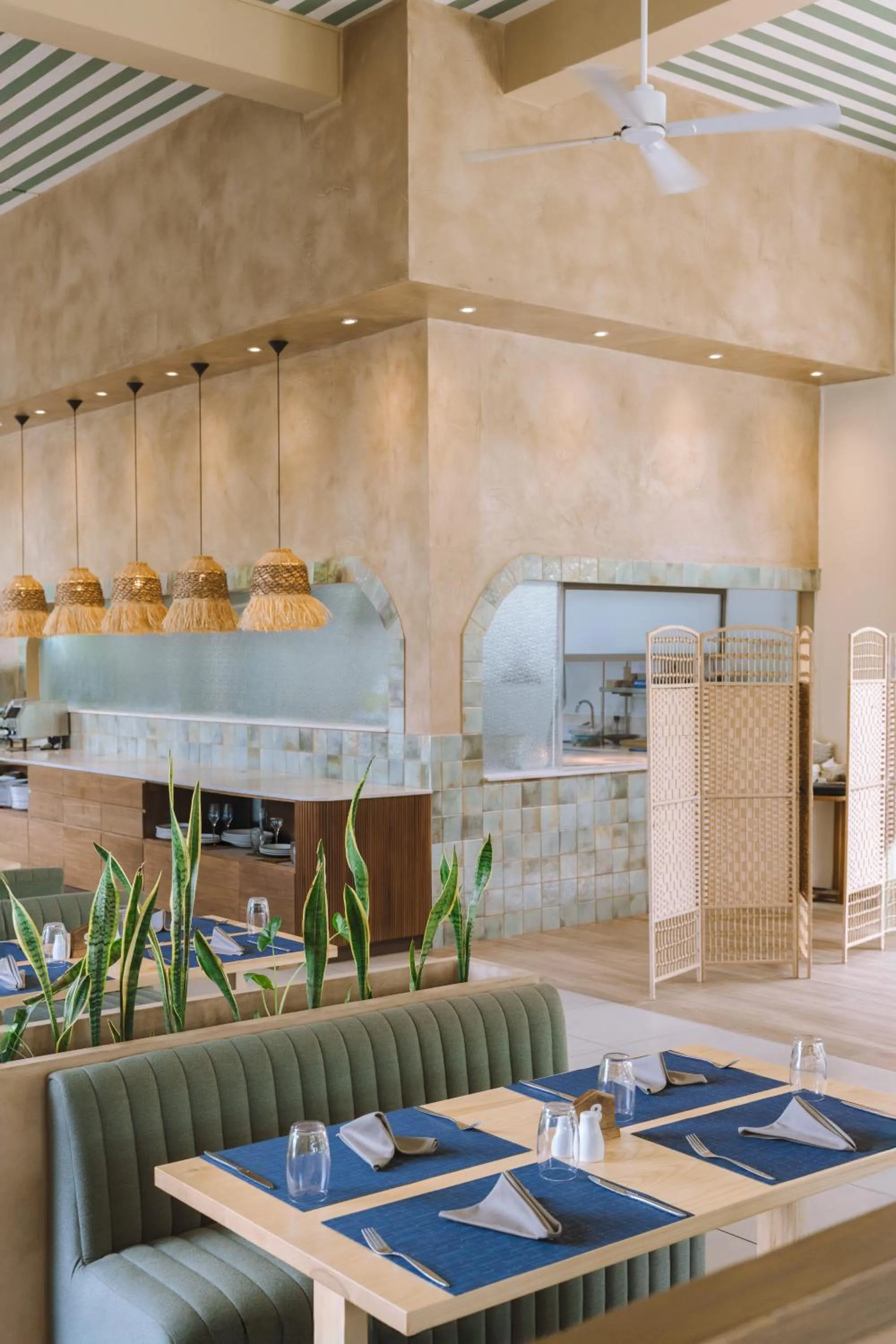 Restaurant/places to eat in Be Cosy by LOV Mauritius