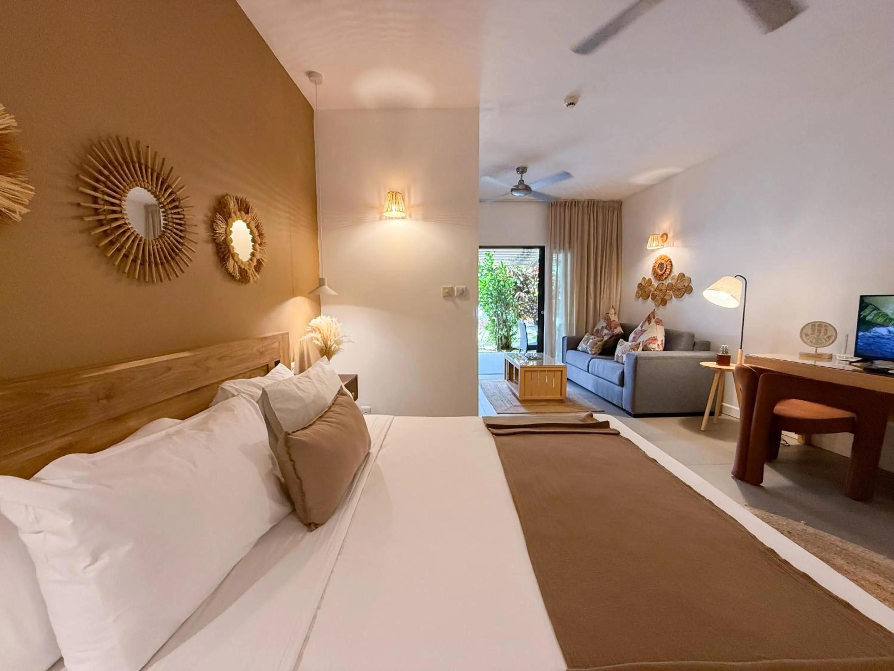 Bedroom, Bed in Be Cosy by LOV Mauritius