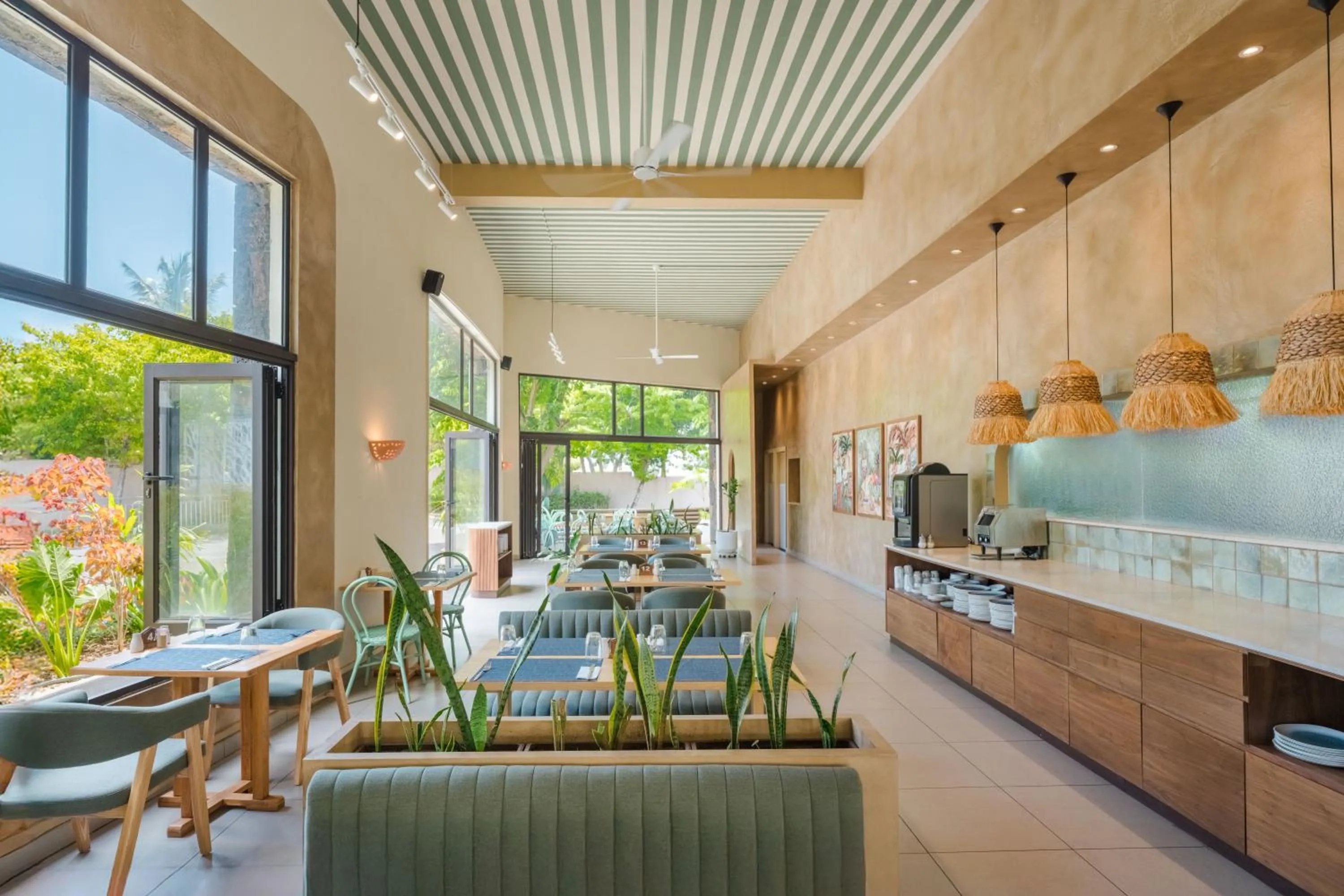 Restaurant/places to eat in Be Cosy by LOV Mauritius