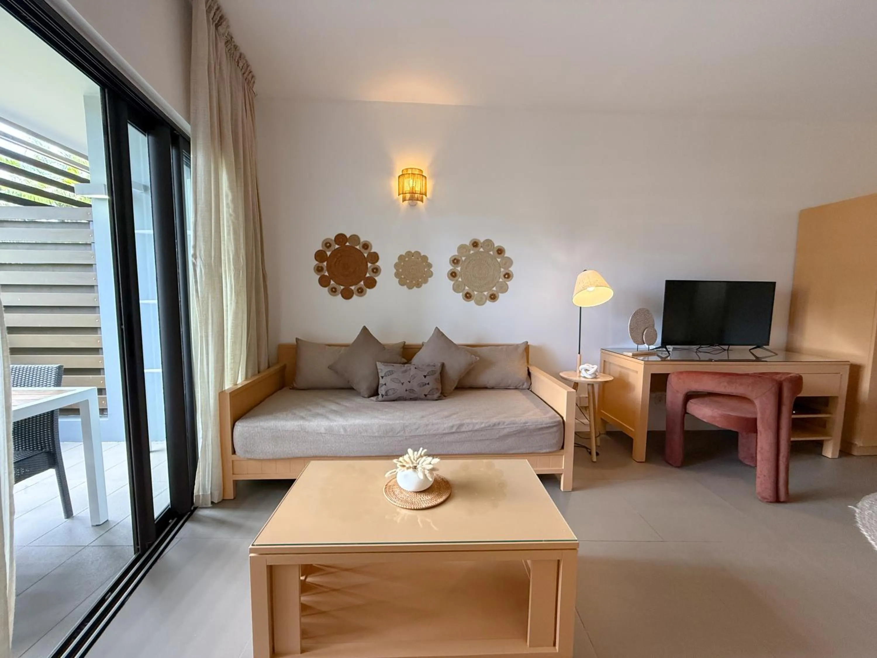 TV and multimedia, Bed in Be Cosy by LOV Mauritius