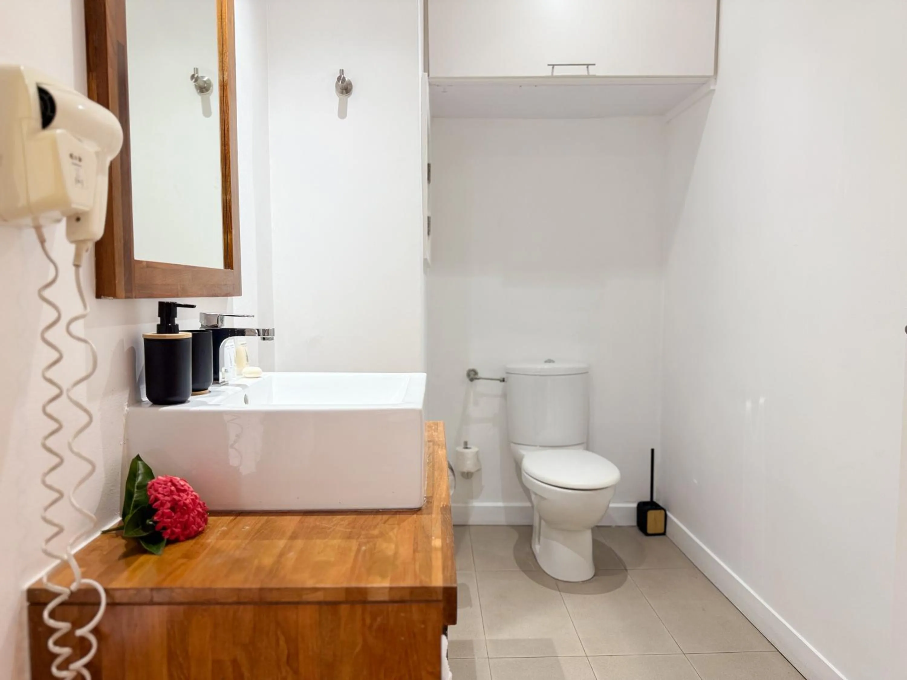Toilet in Be Cosy by LOV Mauritius