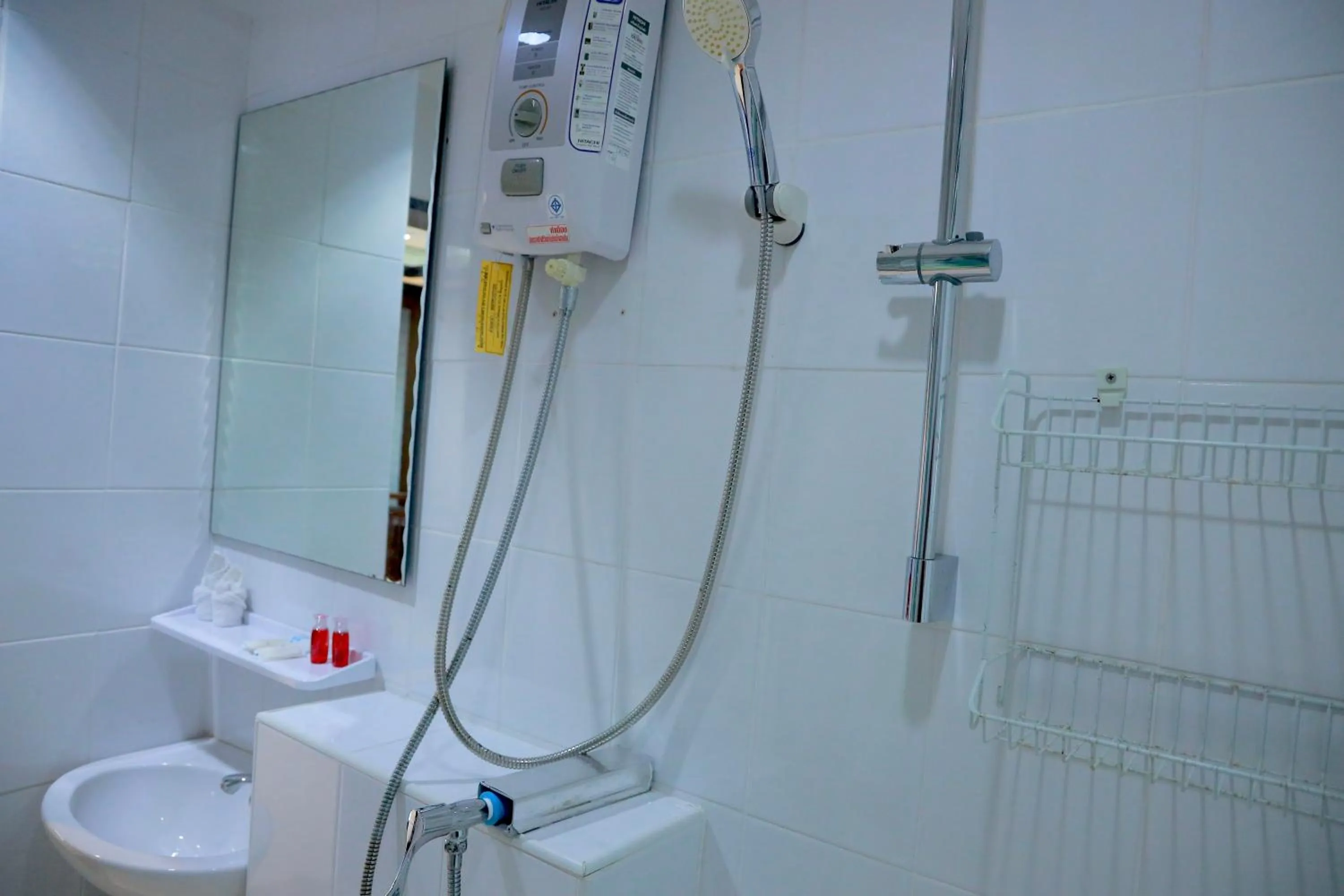 Bathroom in THOMLEK Guesthouse