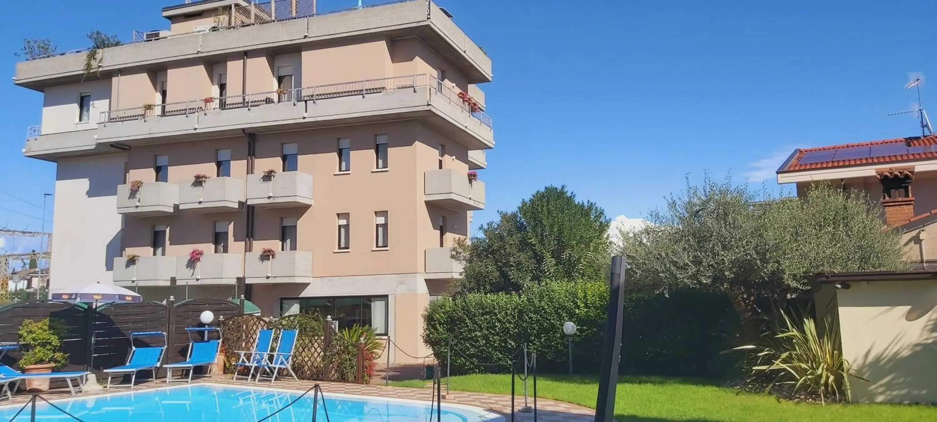 Property building in Albergo Al Cacciatore