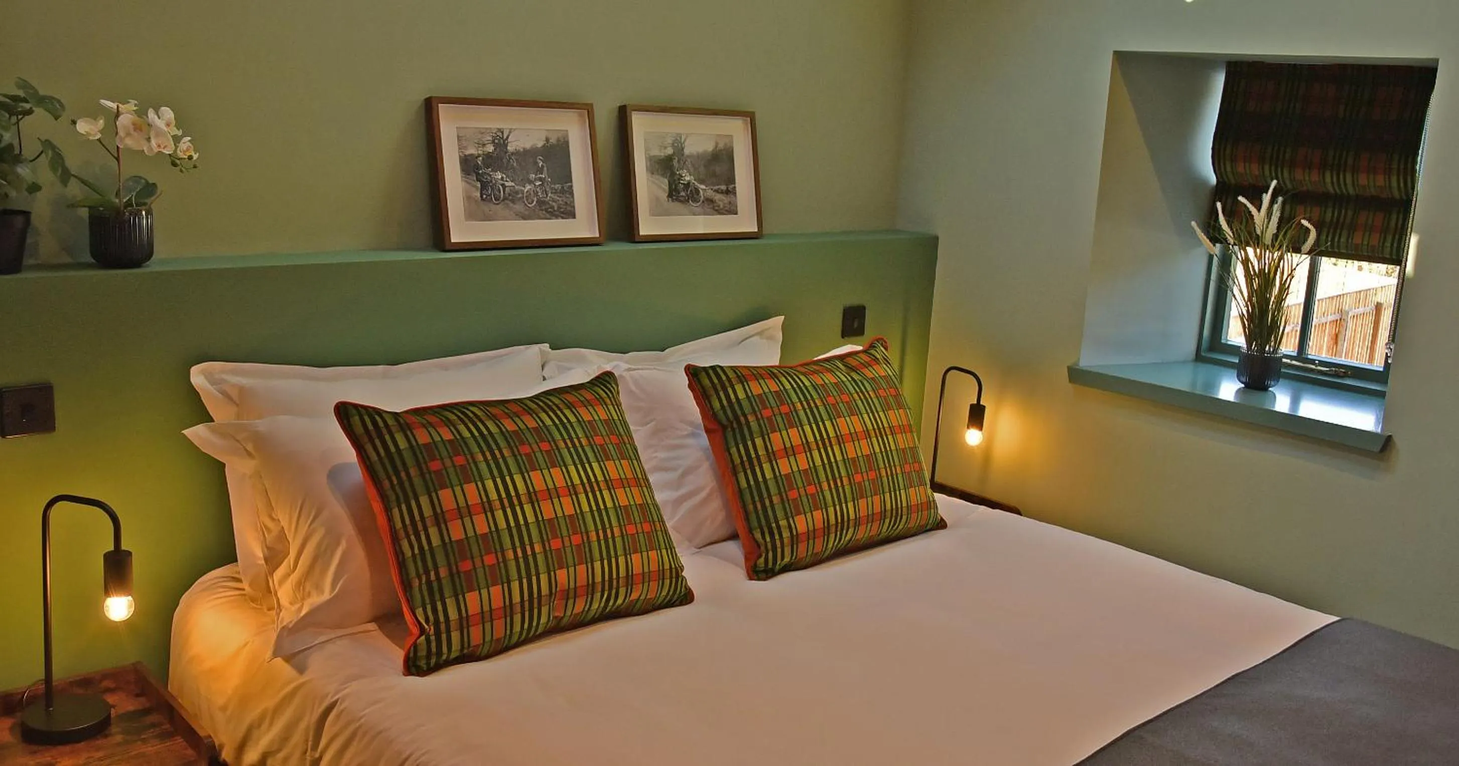 Bed in Masonic Arms Gatehouse