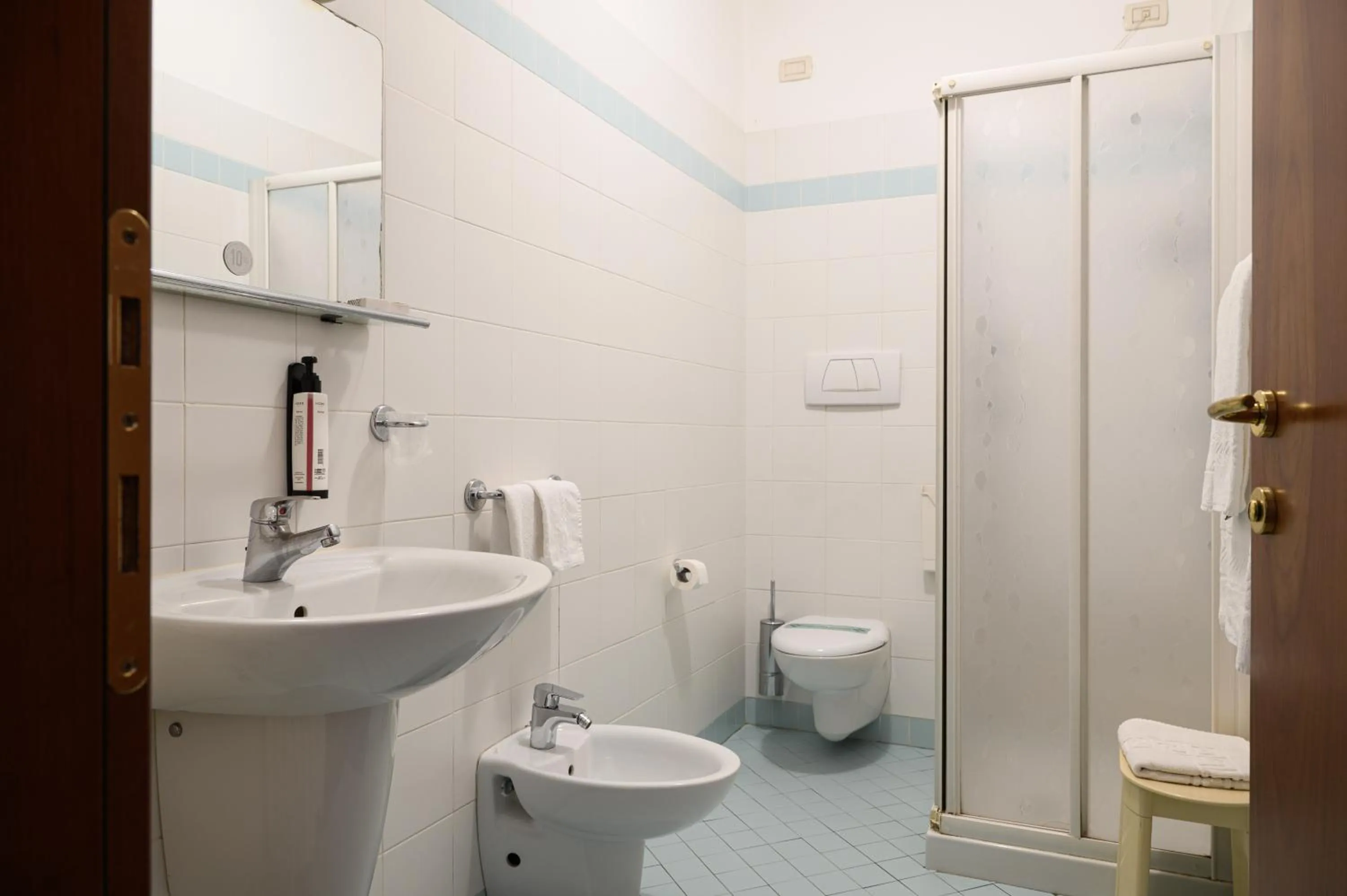 Shower in Hotel Due Ragni e Ristorante