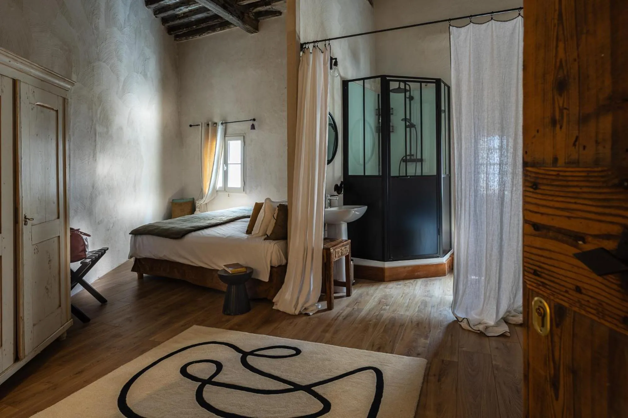 Standard Double or Twin Room - single occupancy in La Chapelle sur la Sorgue