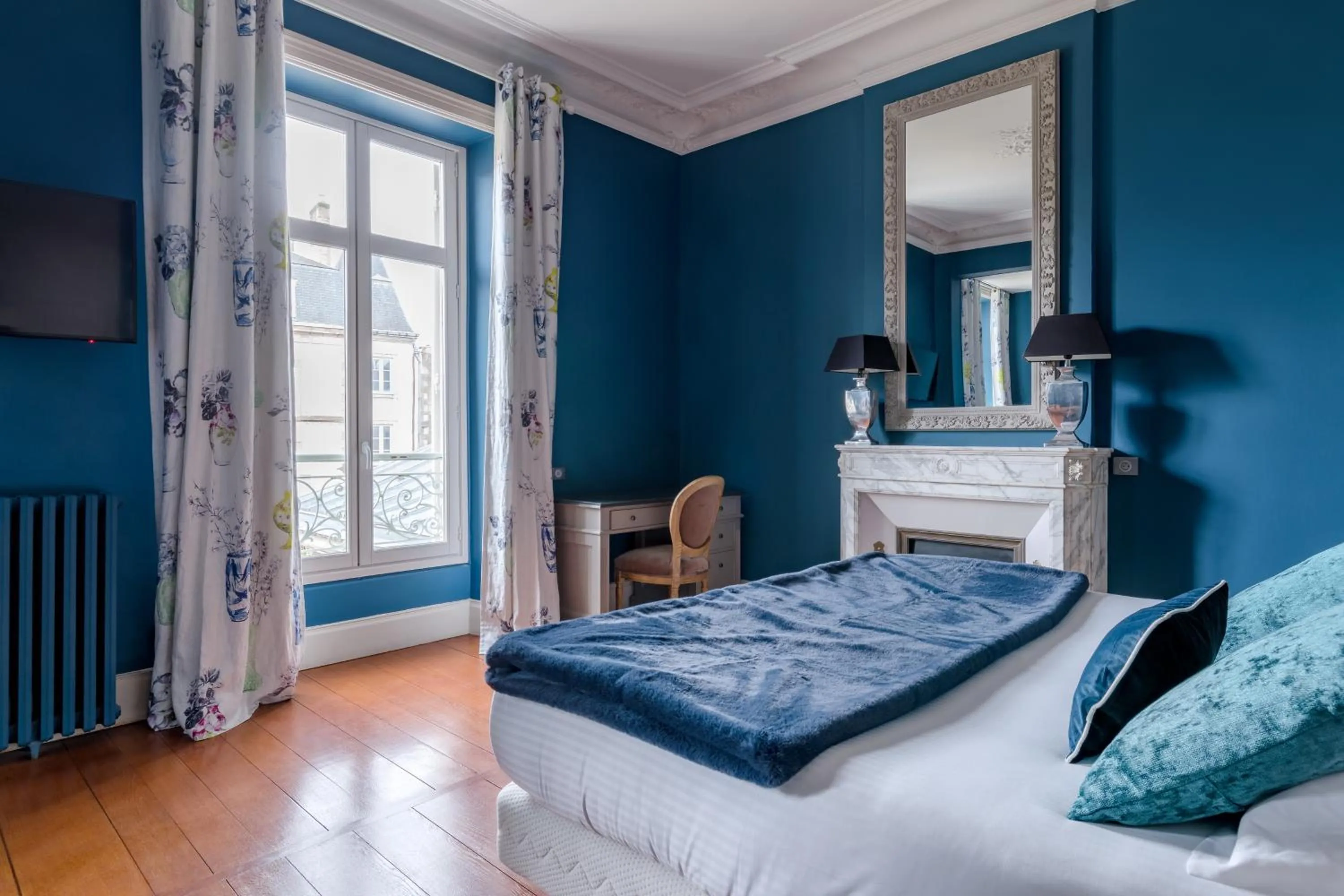 Bedroom, Bed in Les Argentiers - Accès digitalisé