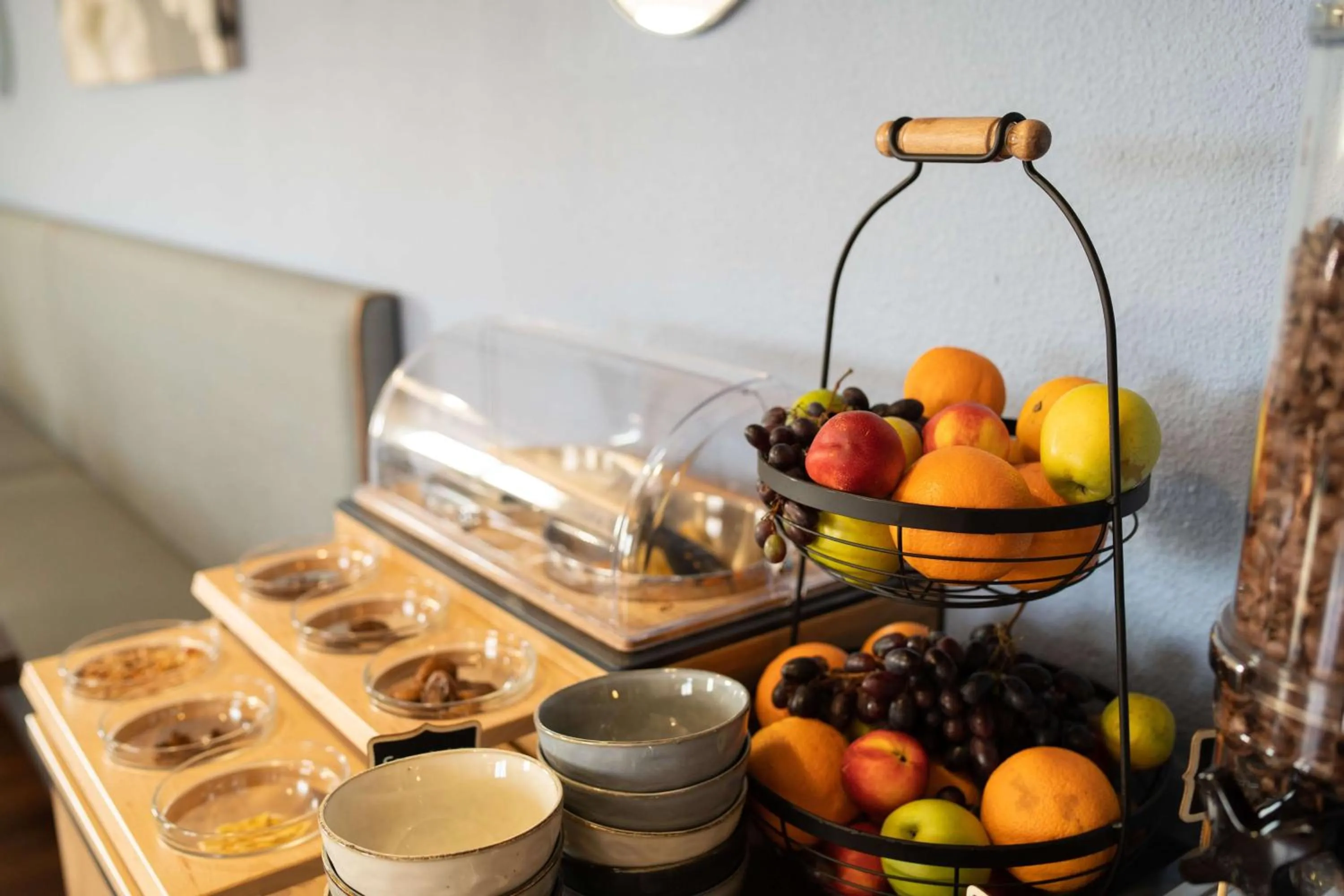 Lobby or reception in Brit Hotel Confort - La Tour Blanche
