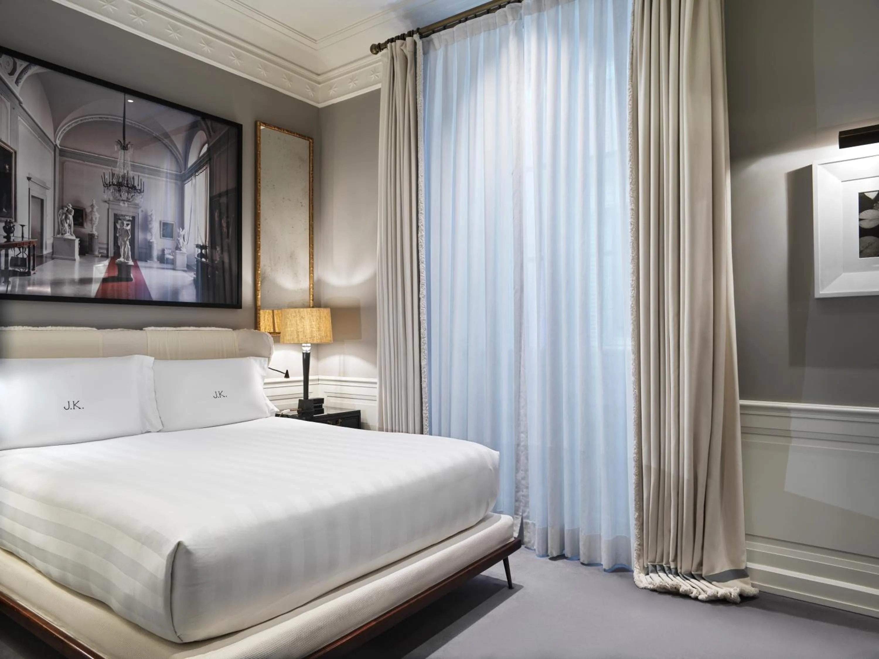 Bedroom, Bed in J.K. Place Roma - The Leading Hotels of the World