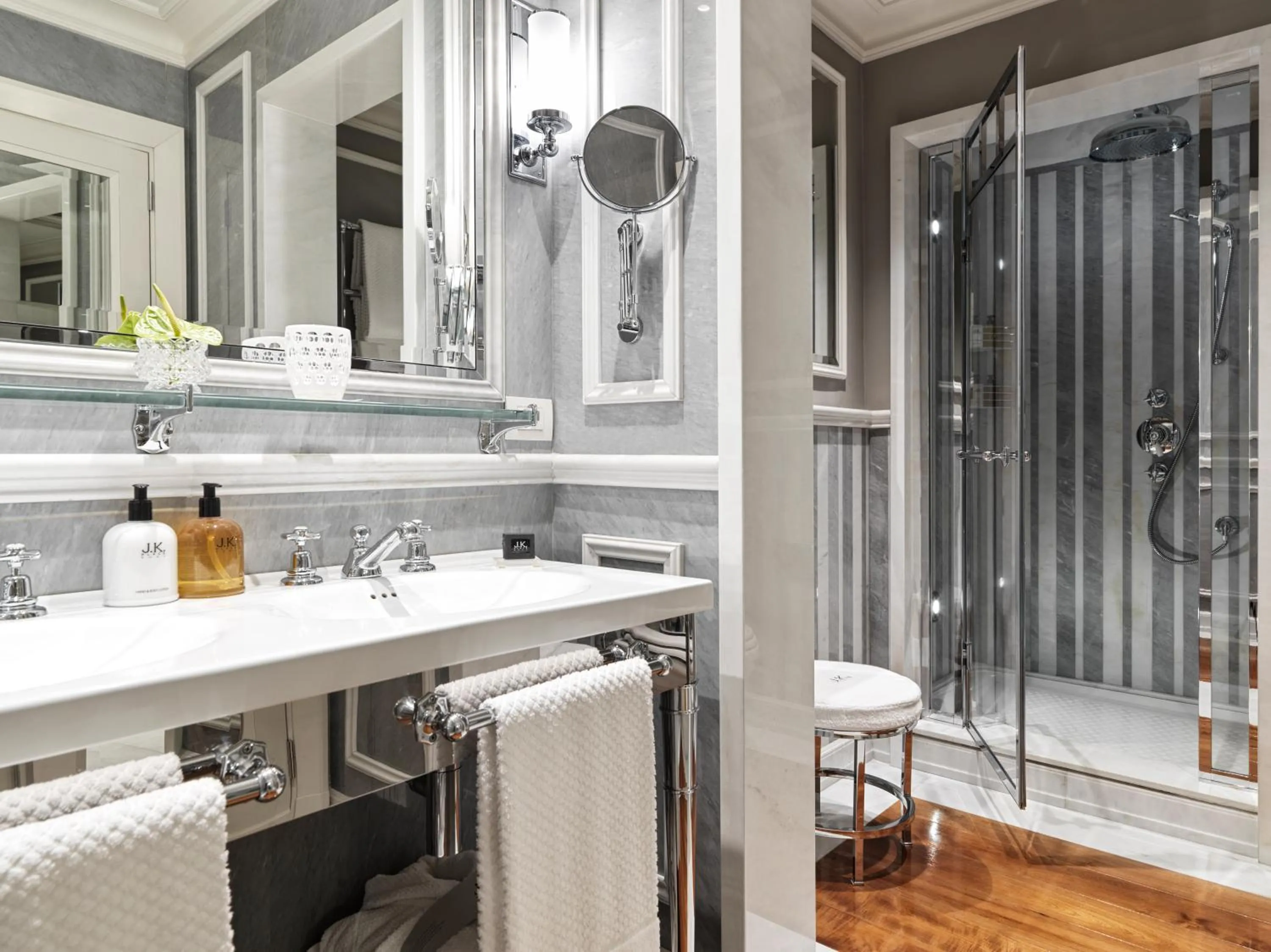 Bathroom in J.K. Place Roma - The Leading Hotels of the World