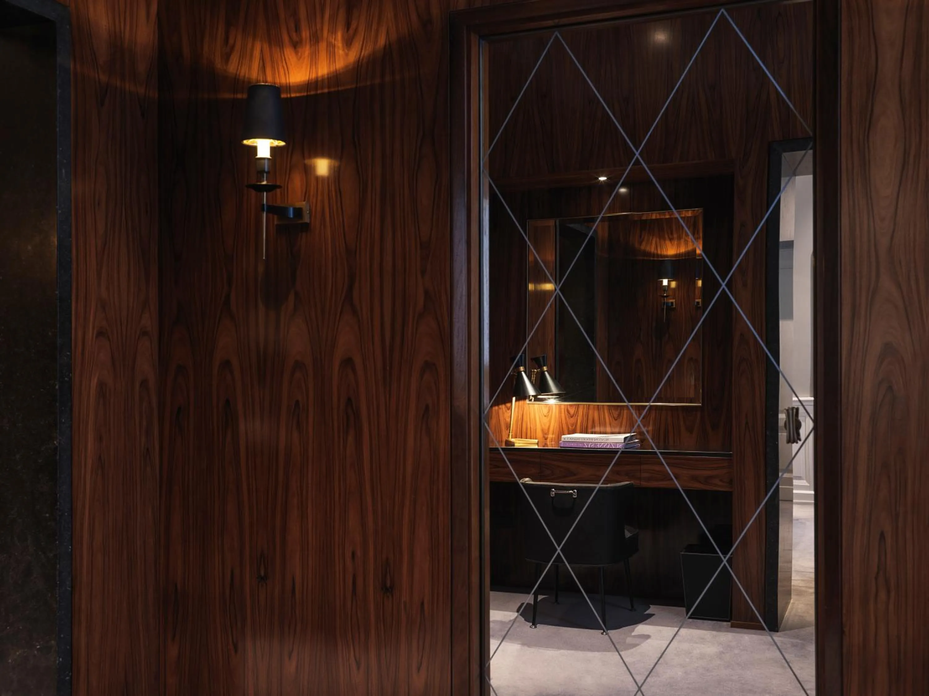 wardrobe in J.K. Place Roma - The Leading Hotels of the World