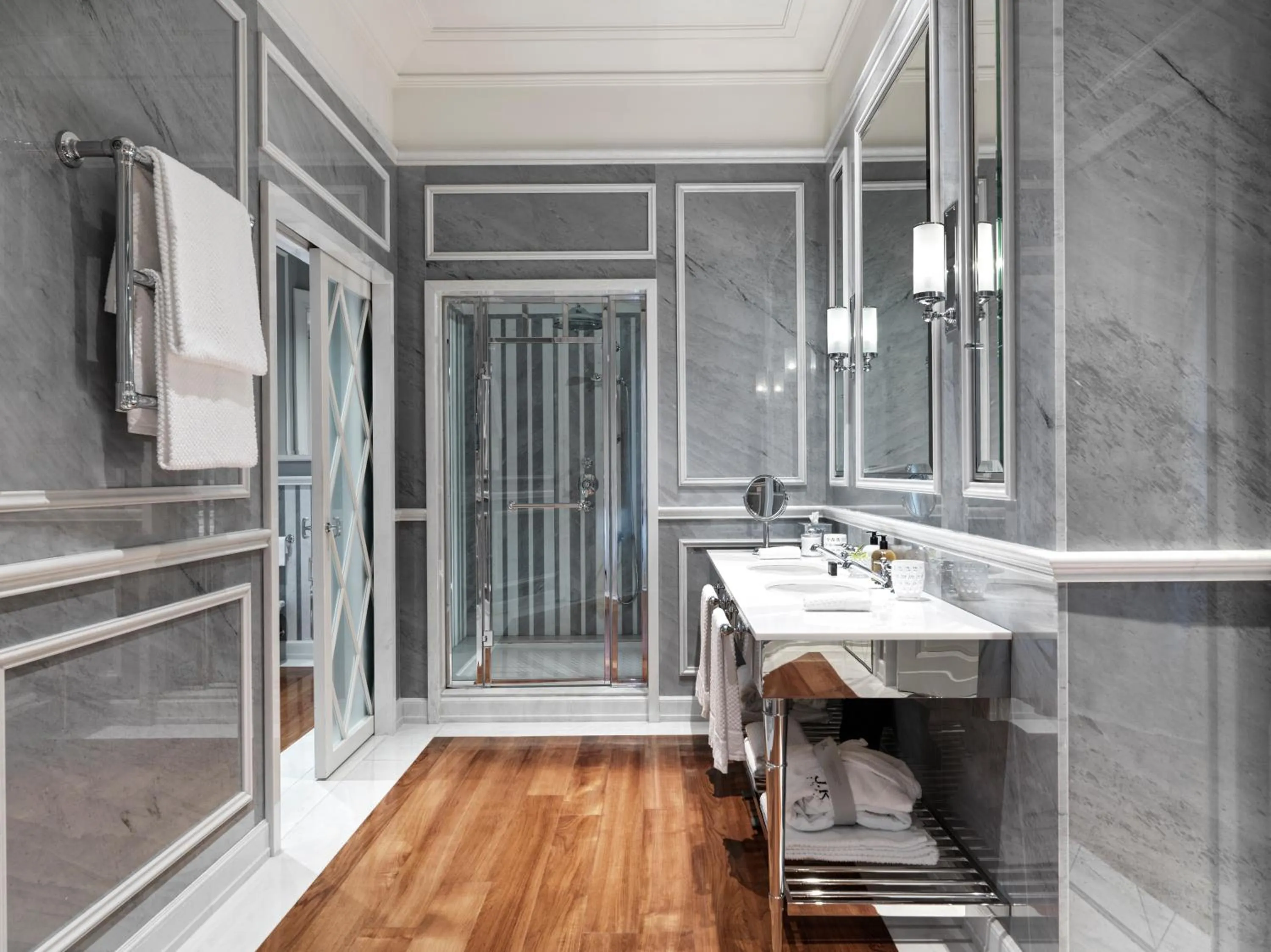 Shower in J.K. Place Roma - The Leading Hotels of the World