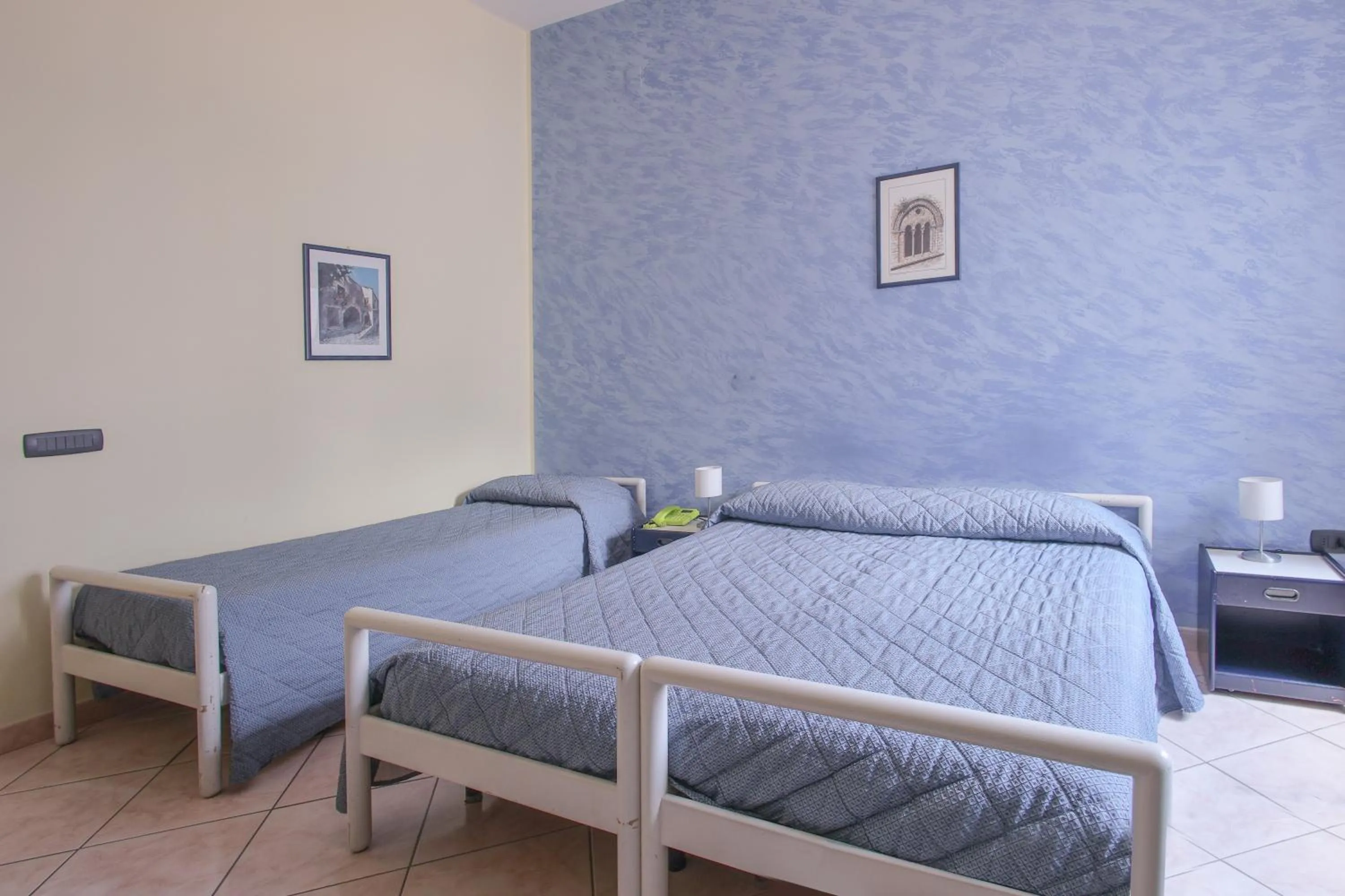 Bed in Hotel Tourist