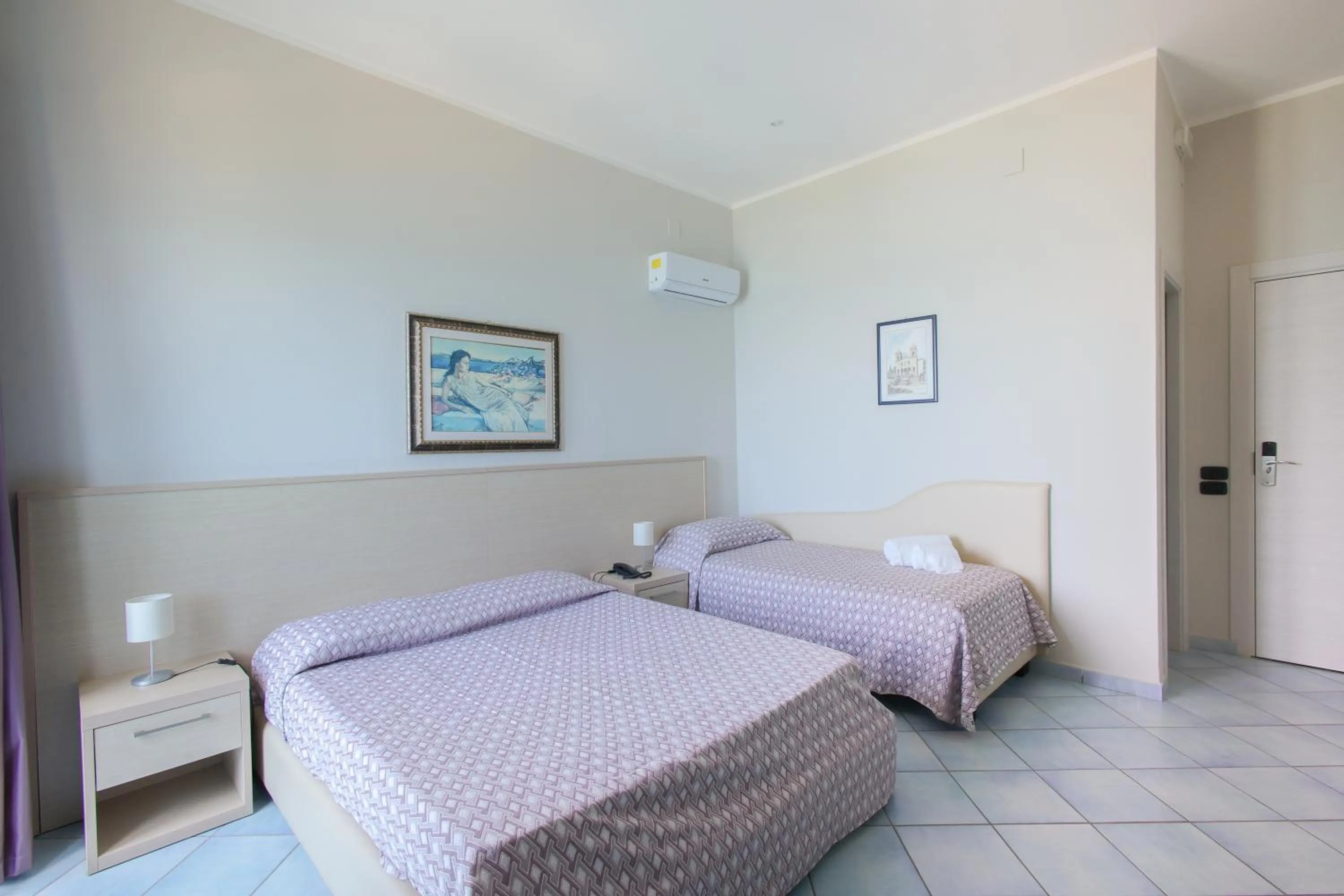 Bed in Hotel Tourist