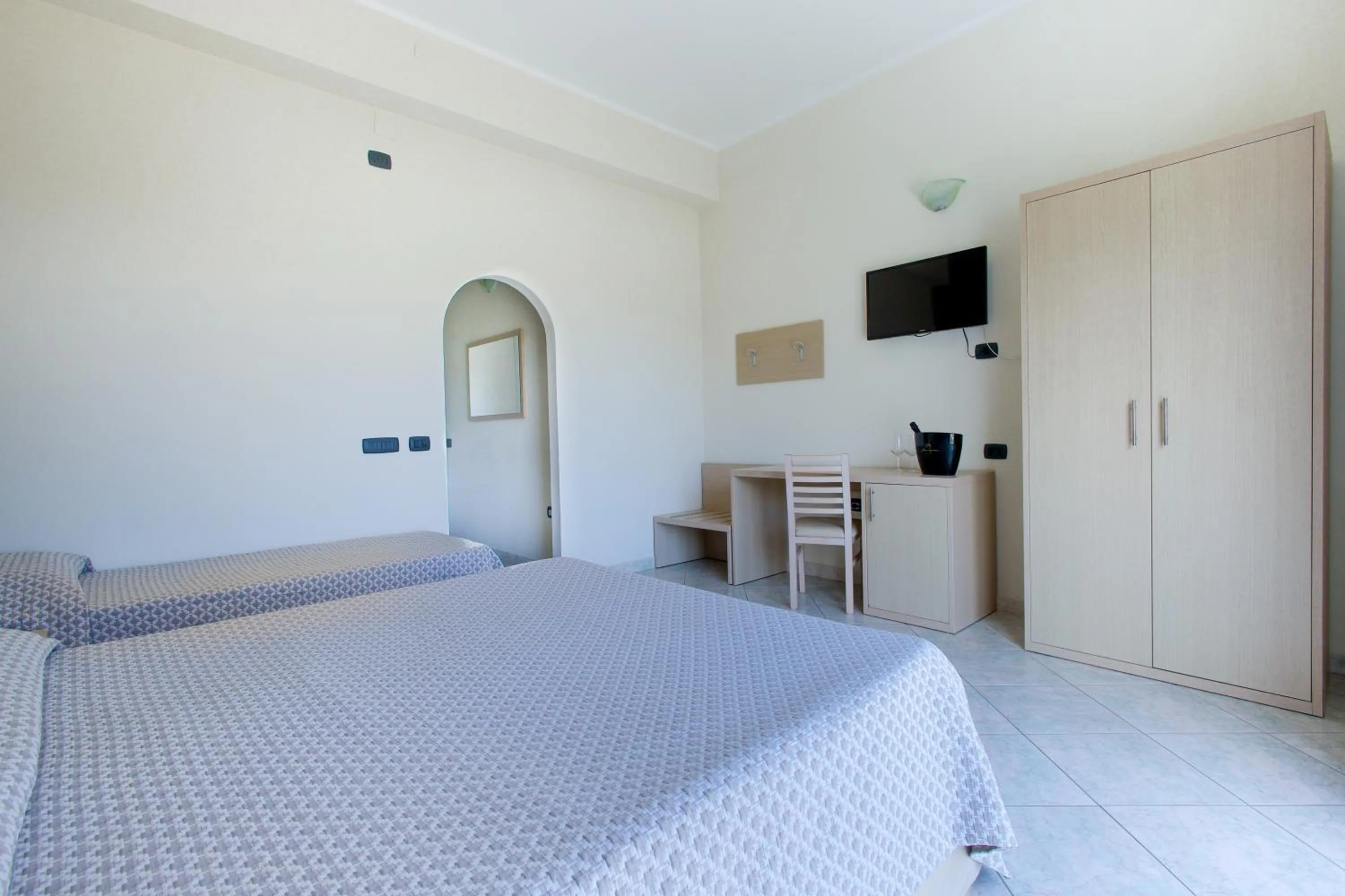 Bed in Hotel Tourist