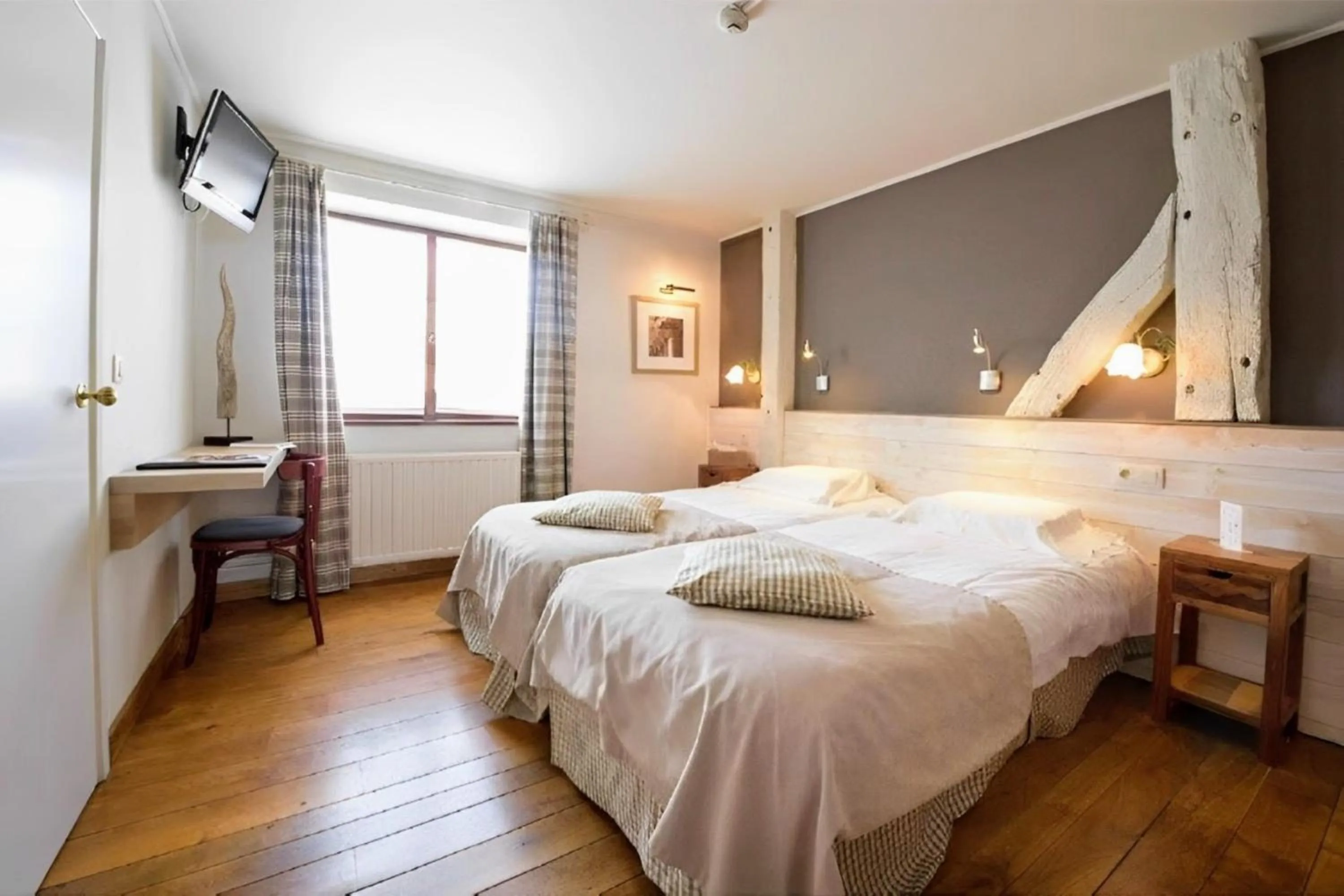 Bed in La Fontaine du Sabotier