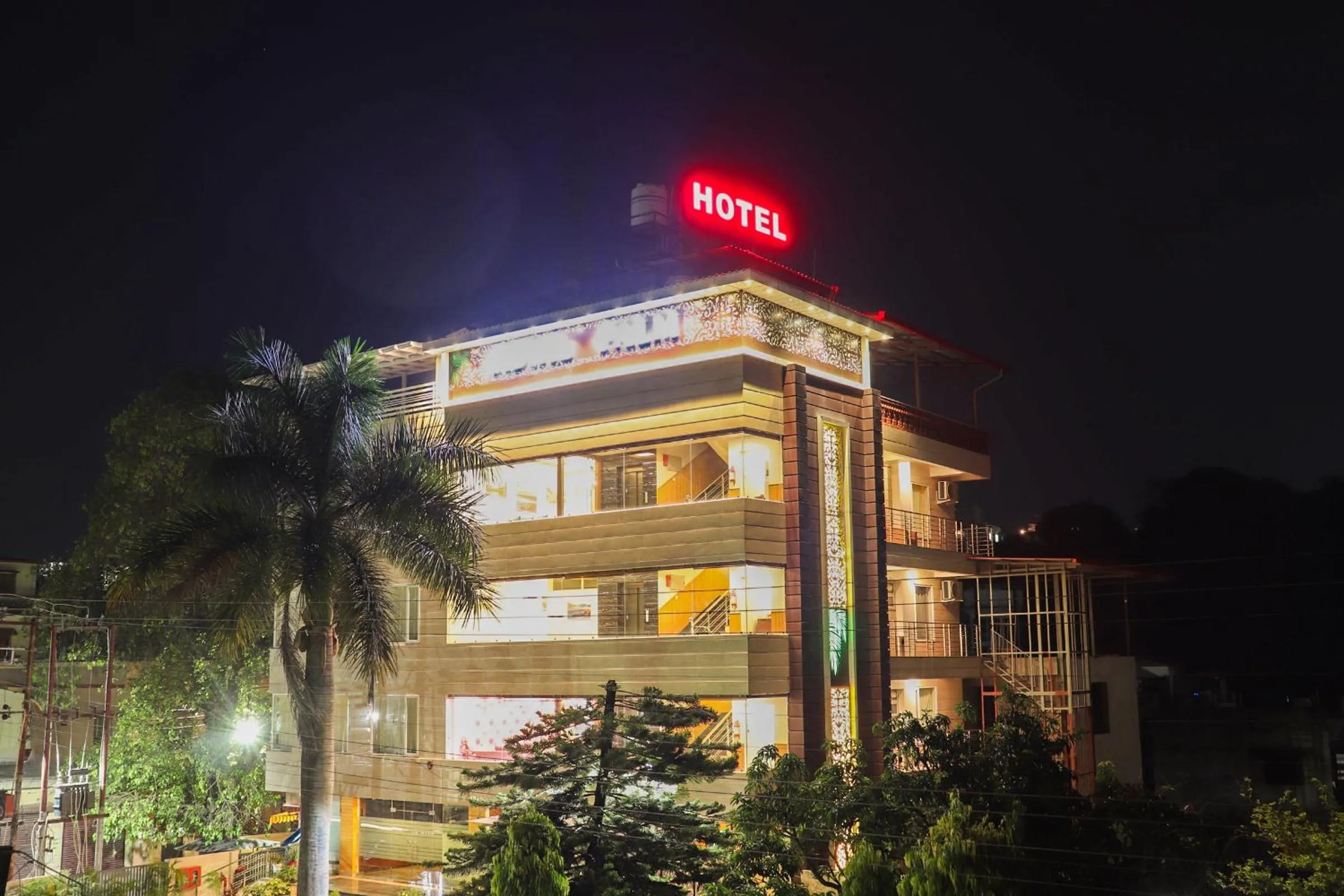 Property building in Hotel Royal Palm Dehradun