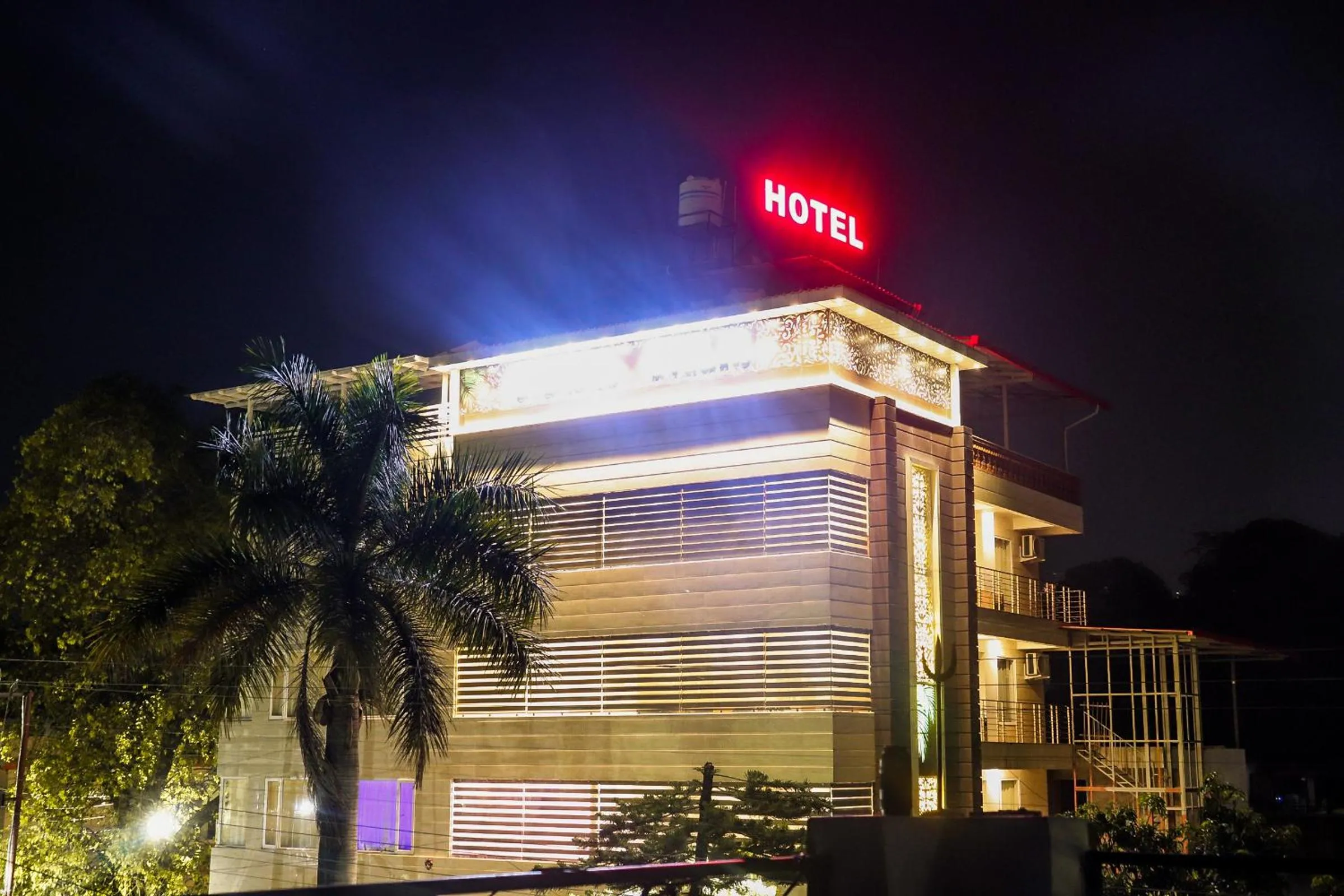 Property building in Hotel Royal Palm Dehradun