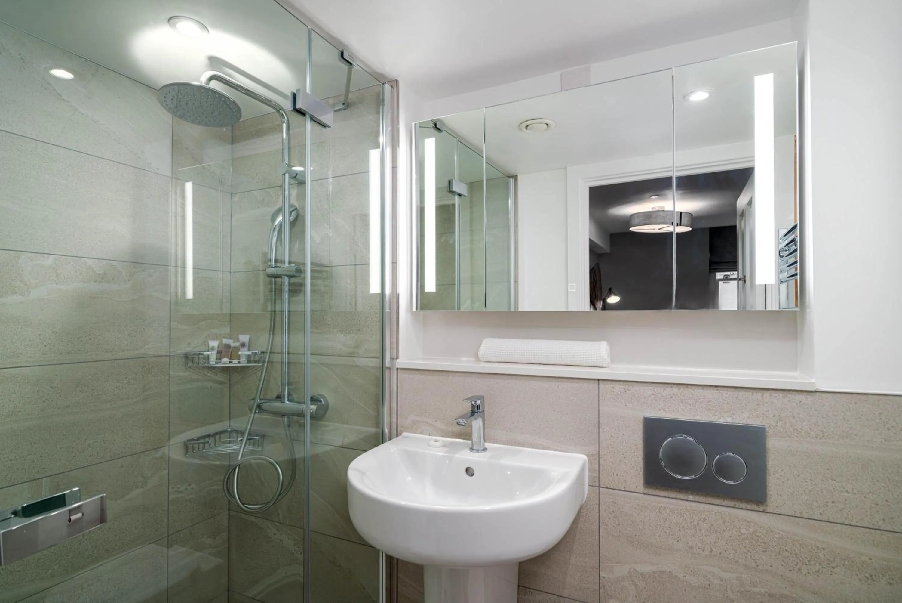Bathroom in 37 Doughty Street - Urban Apartments