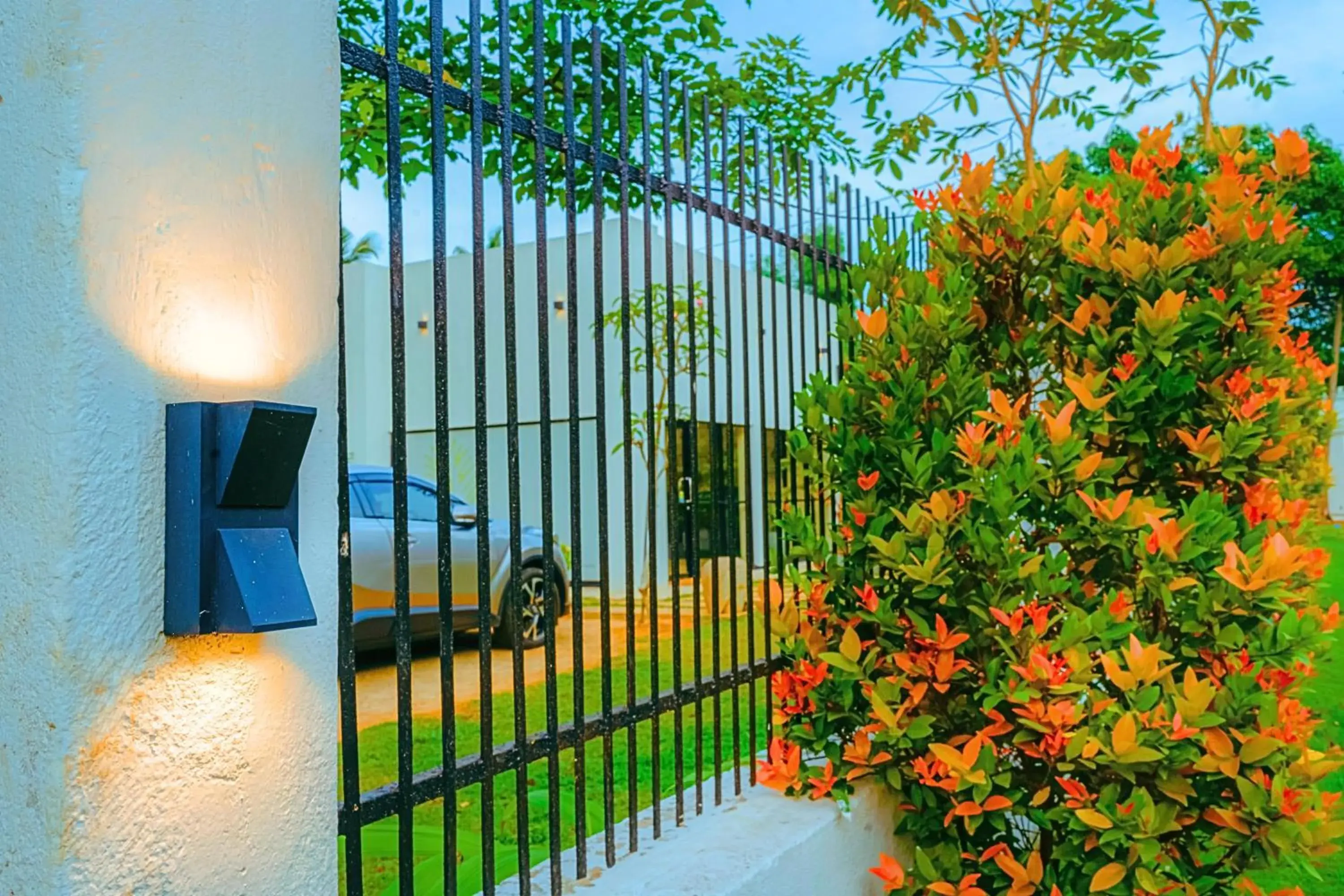 Property building in The Ivy Lake Property building in The Ivy Lake