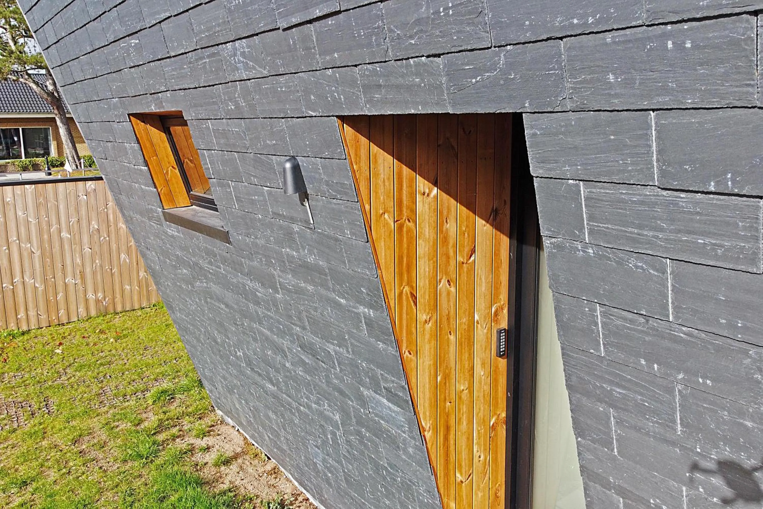 Facade/entrance in SØGAARDEN - Hotel & SøCamp