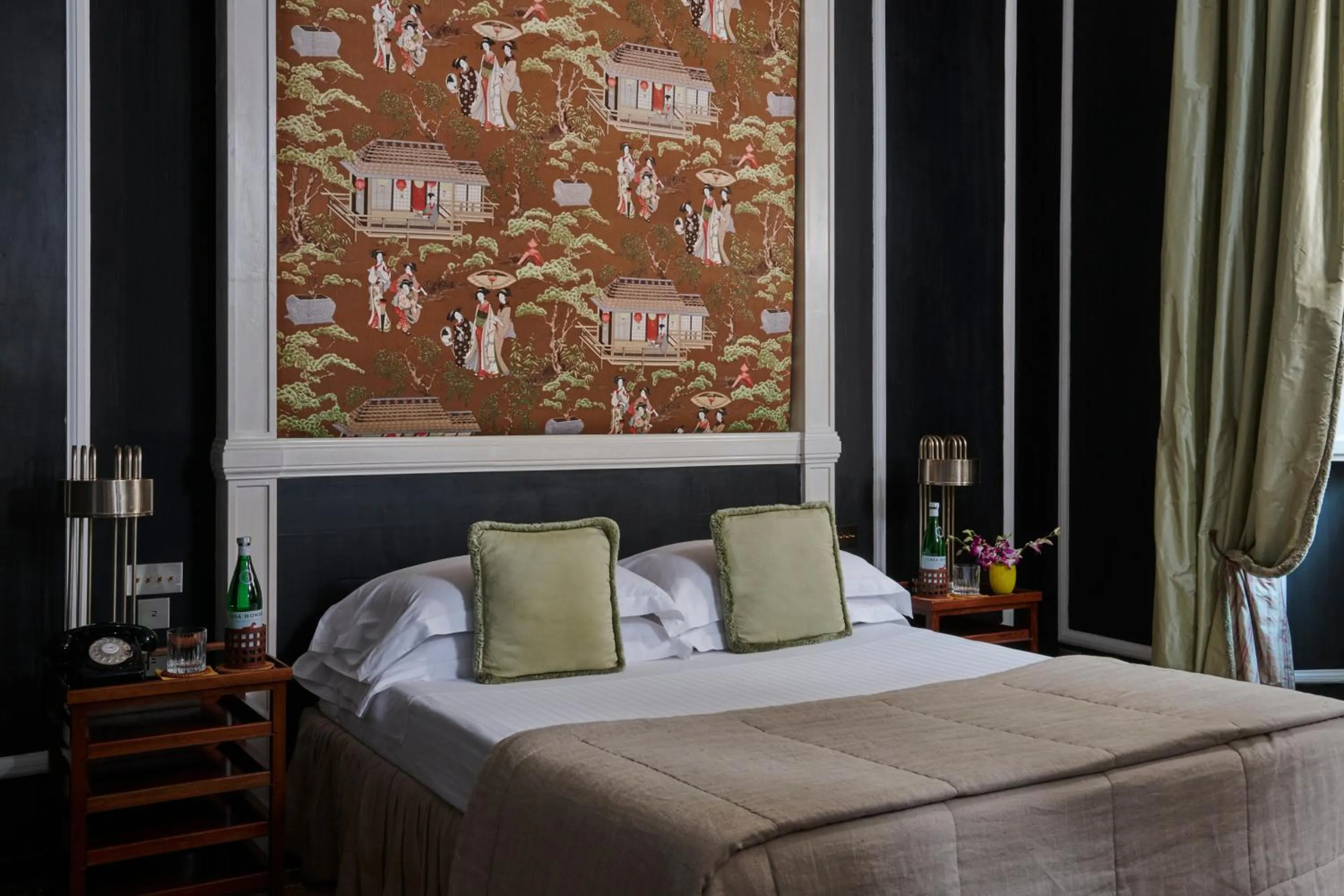 Bed in Casa Howard Firenze - Residenza d'Epoca