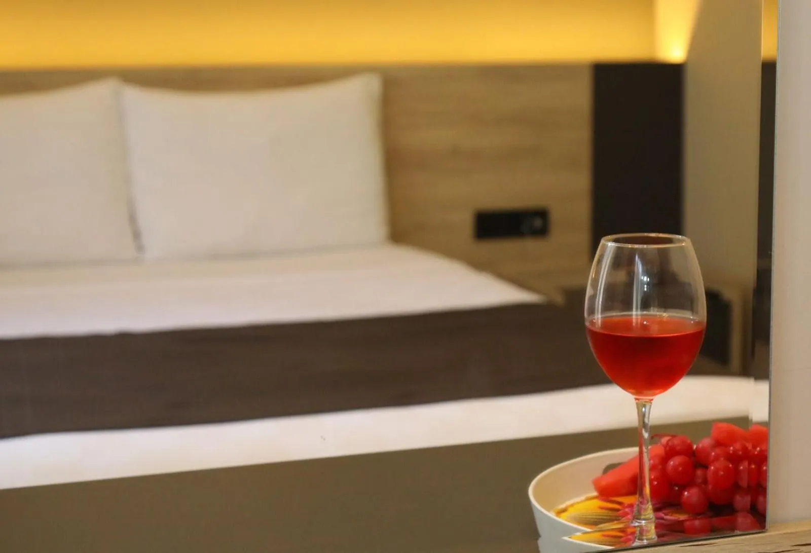 Deluxe Double Room with Balcony and Sea View in Grand Faik Hotel