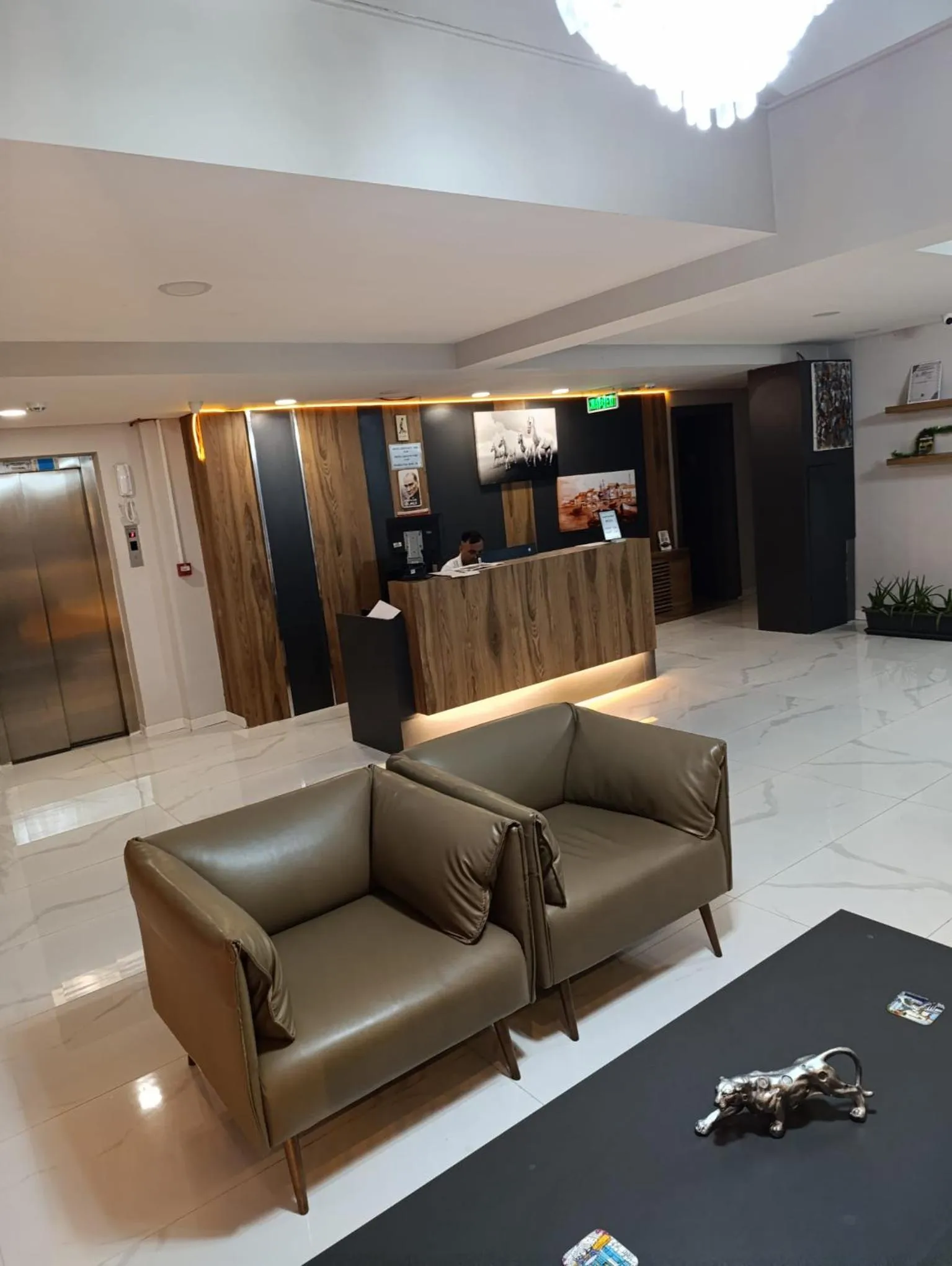 Seating area in Grand Faik Hotel