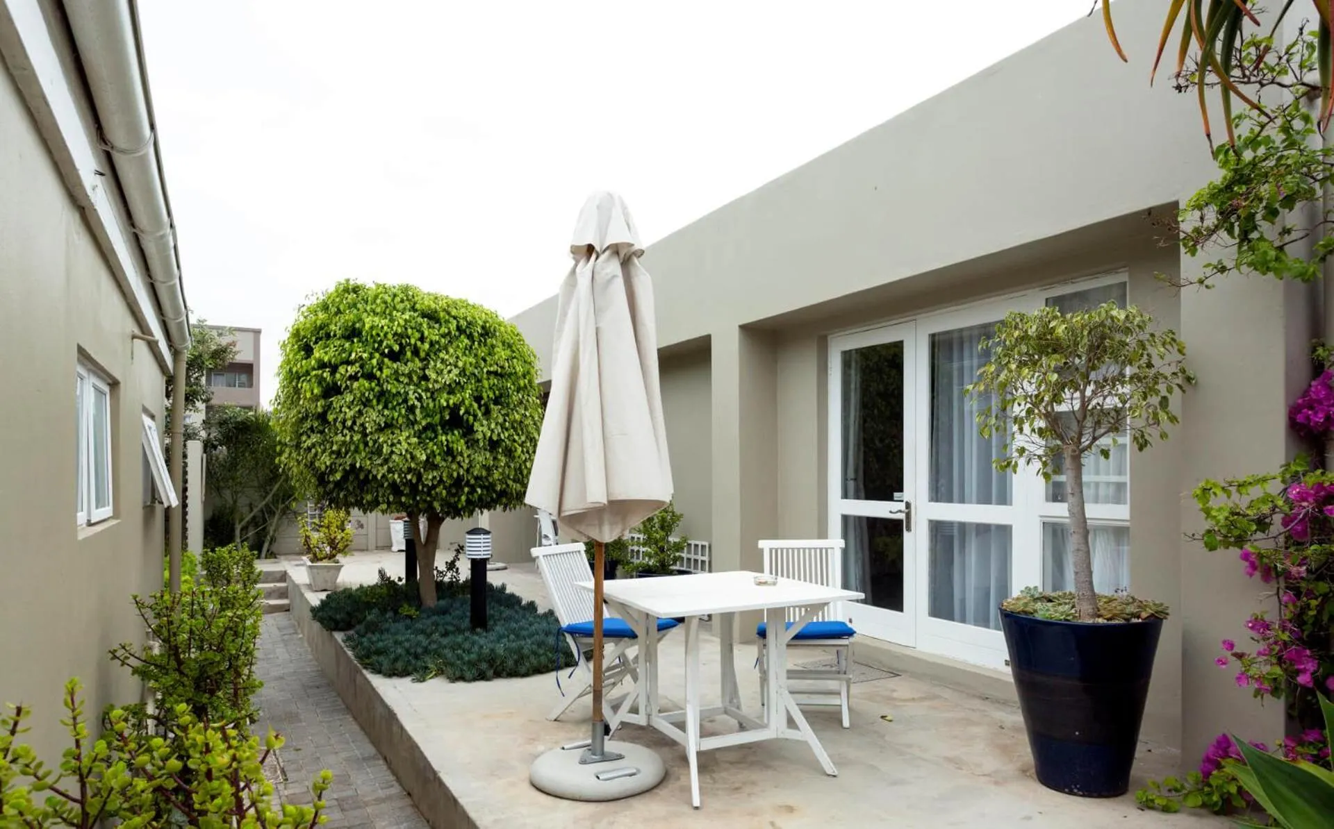 Property building in Conifer Beach House